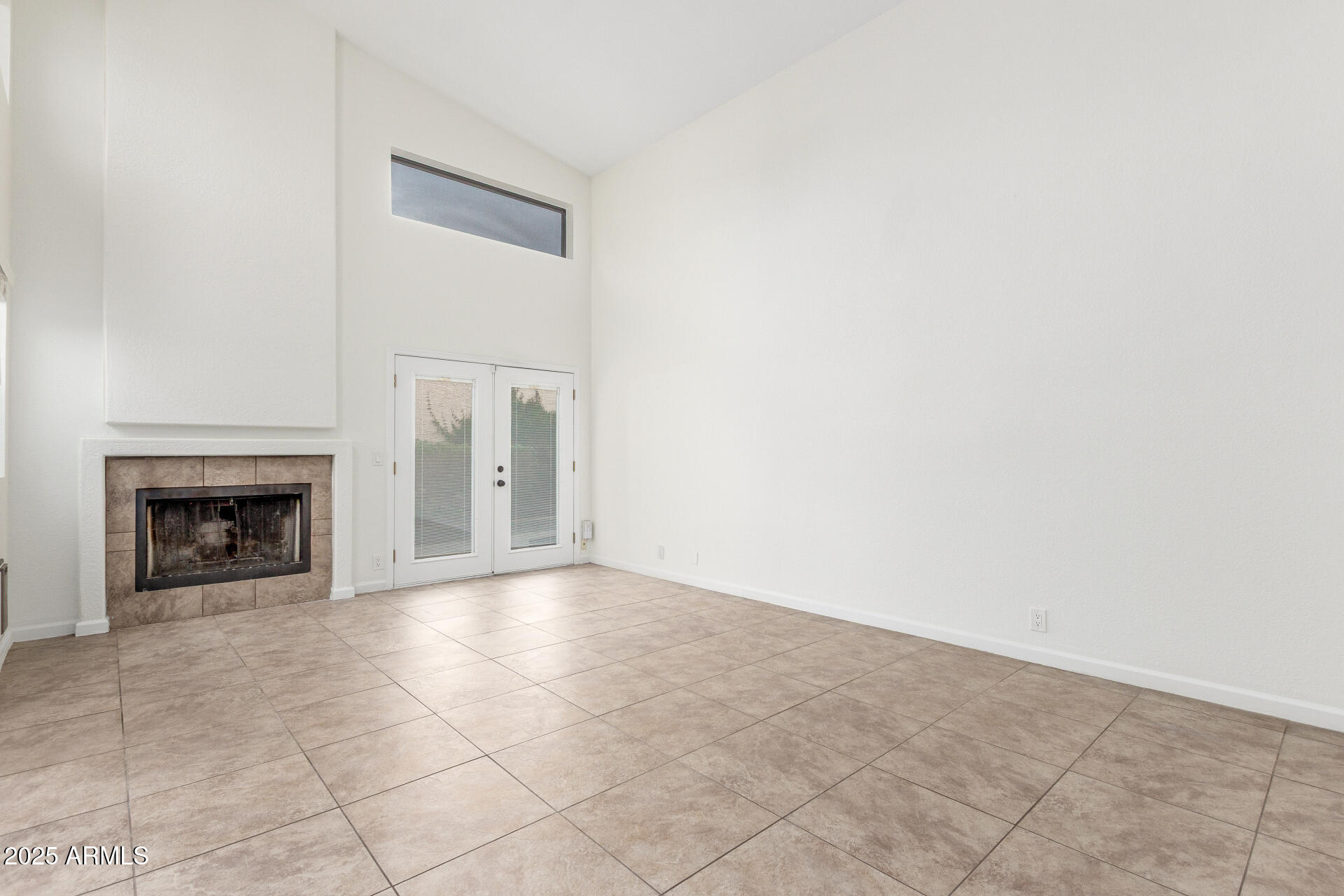 5901 E Aire Libre Lane