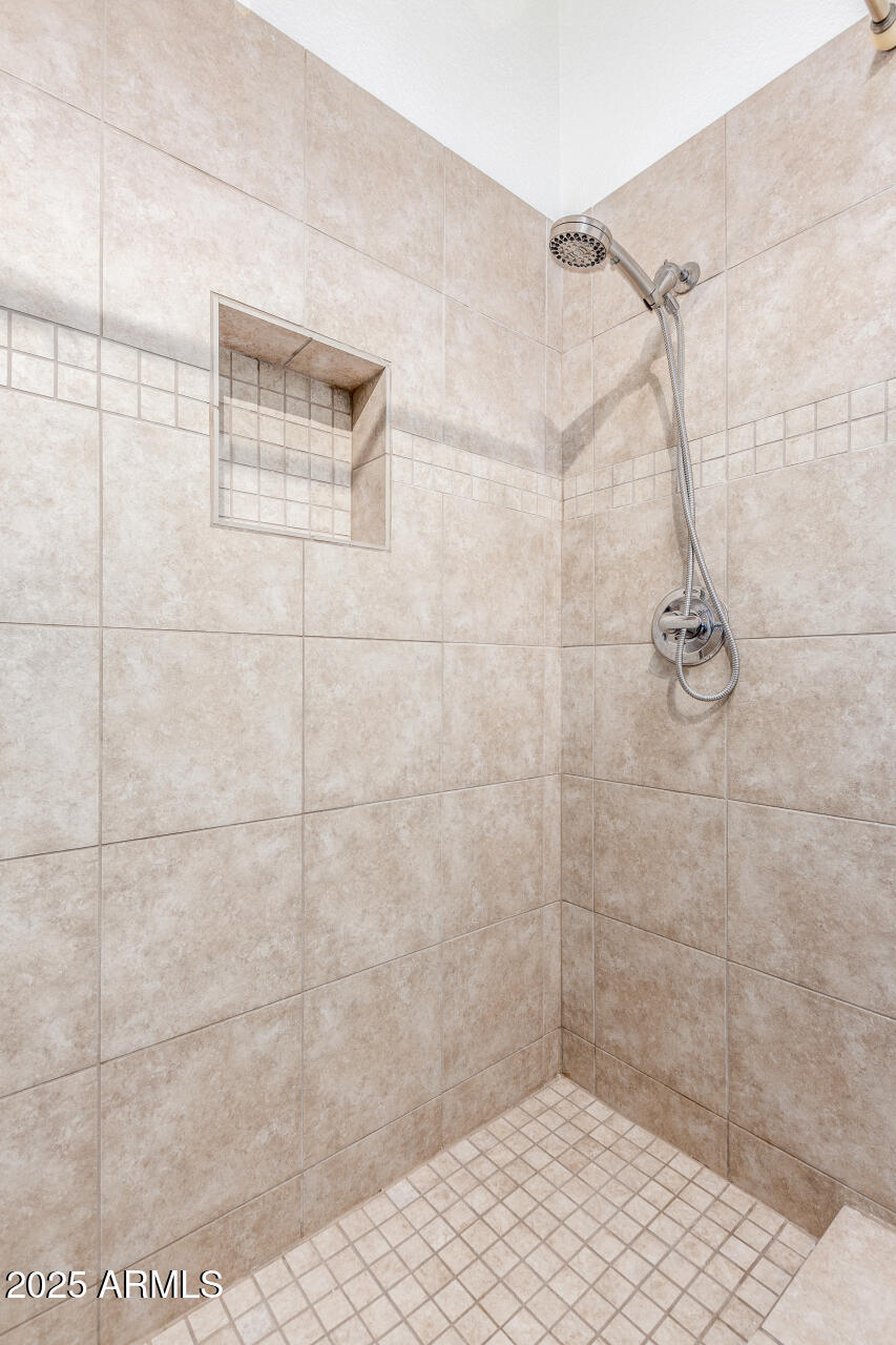 5901 E Aire Libre Lane