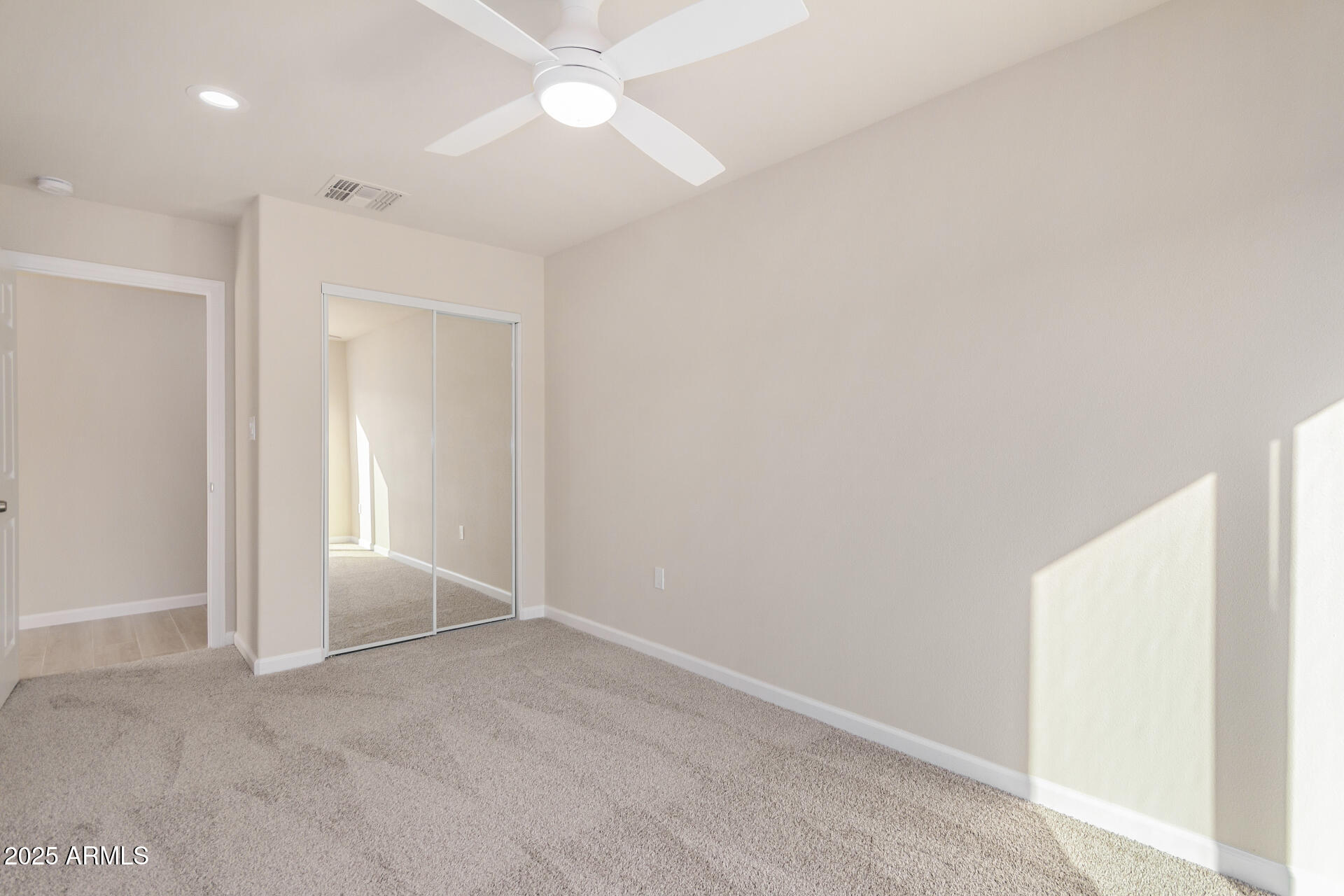 315 W RIVIERA Drive