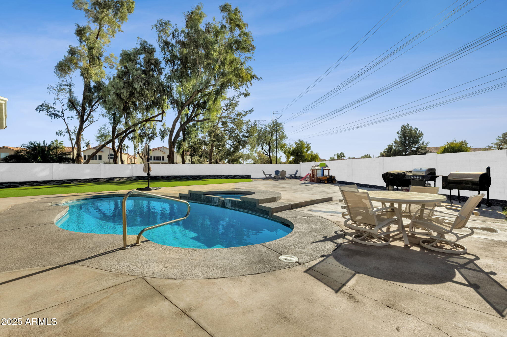 1337 E MINERAL Road