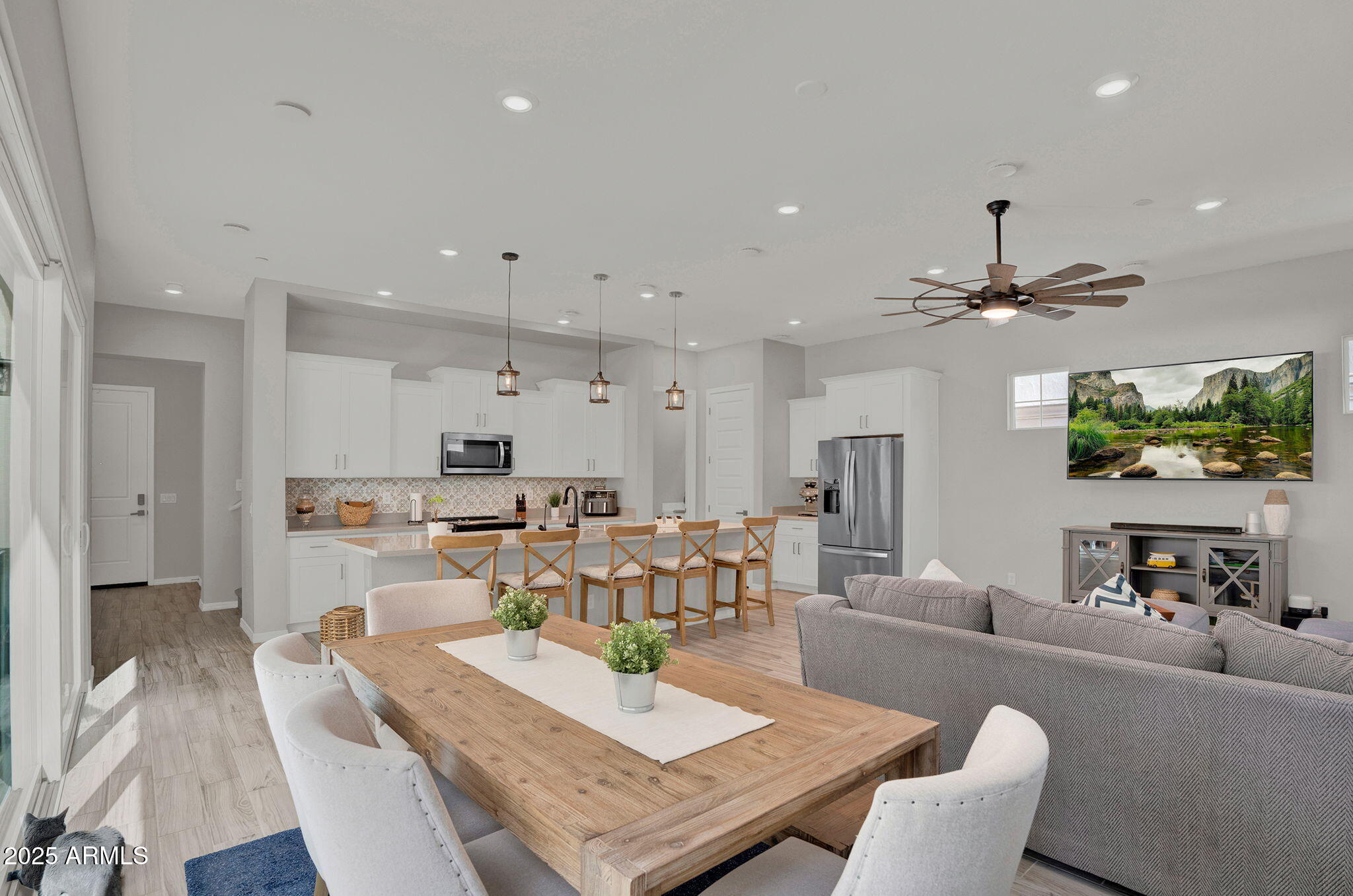 239 E BALSAM Drive