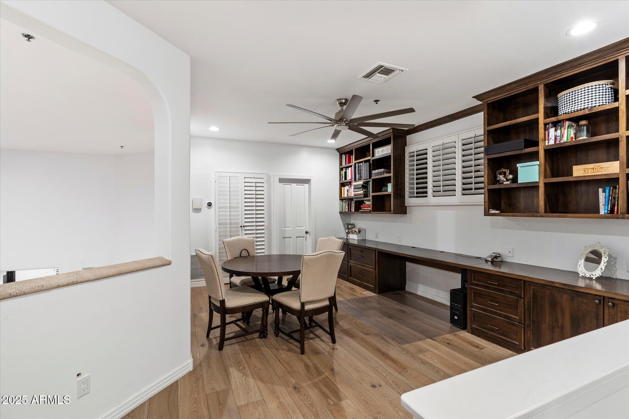 9643 E CASITAS DEL RIO Drive