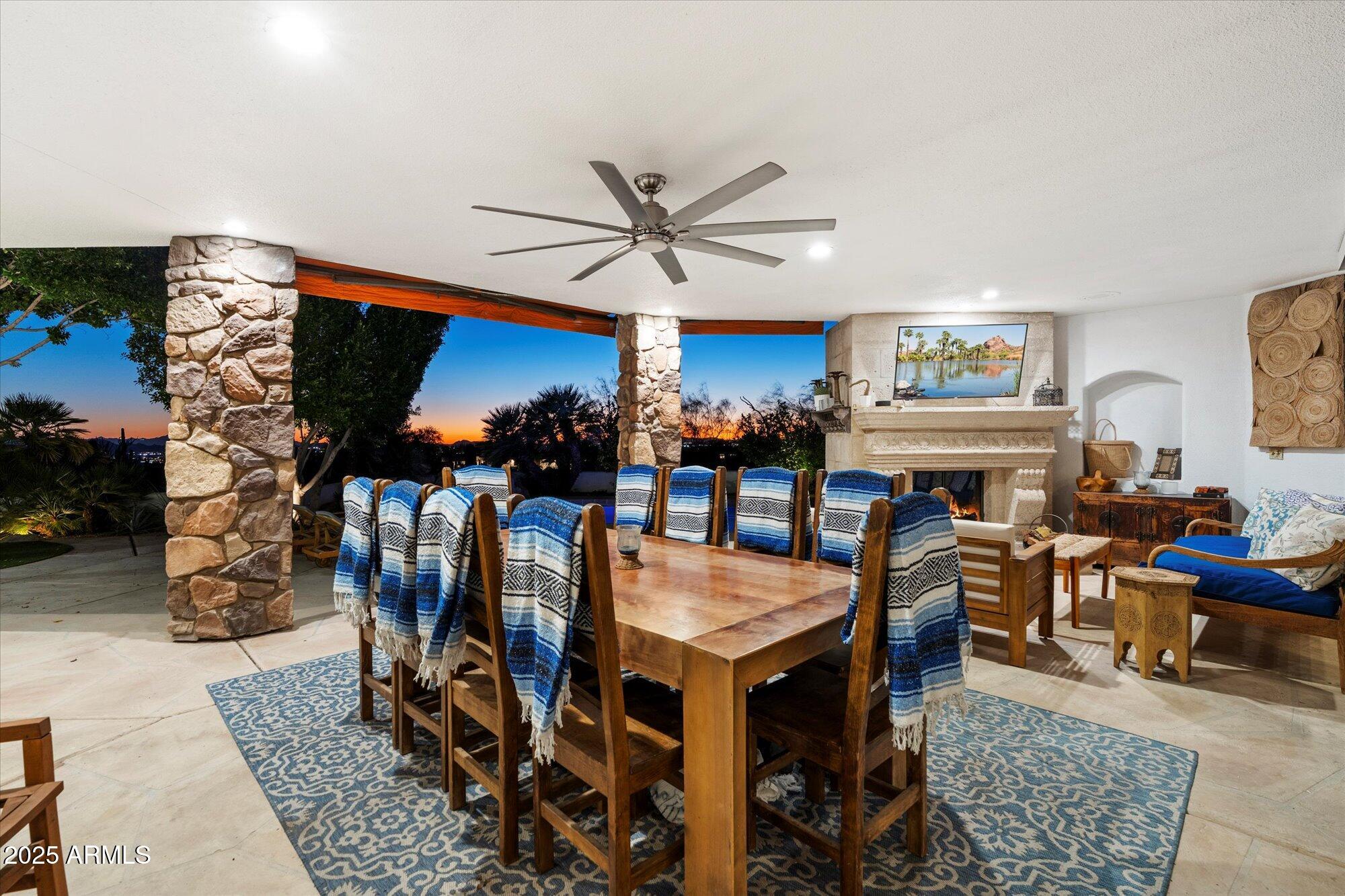 9643 E CASITAS DEL RIO Drive