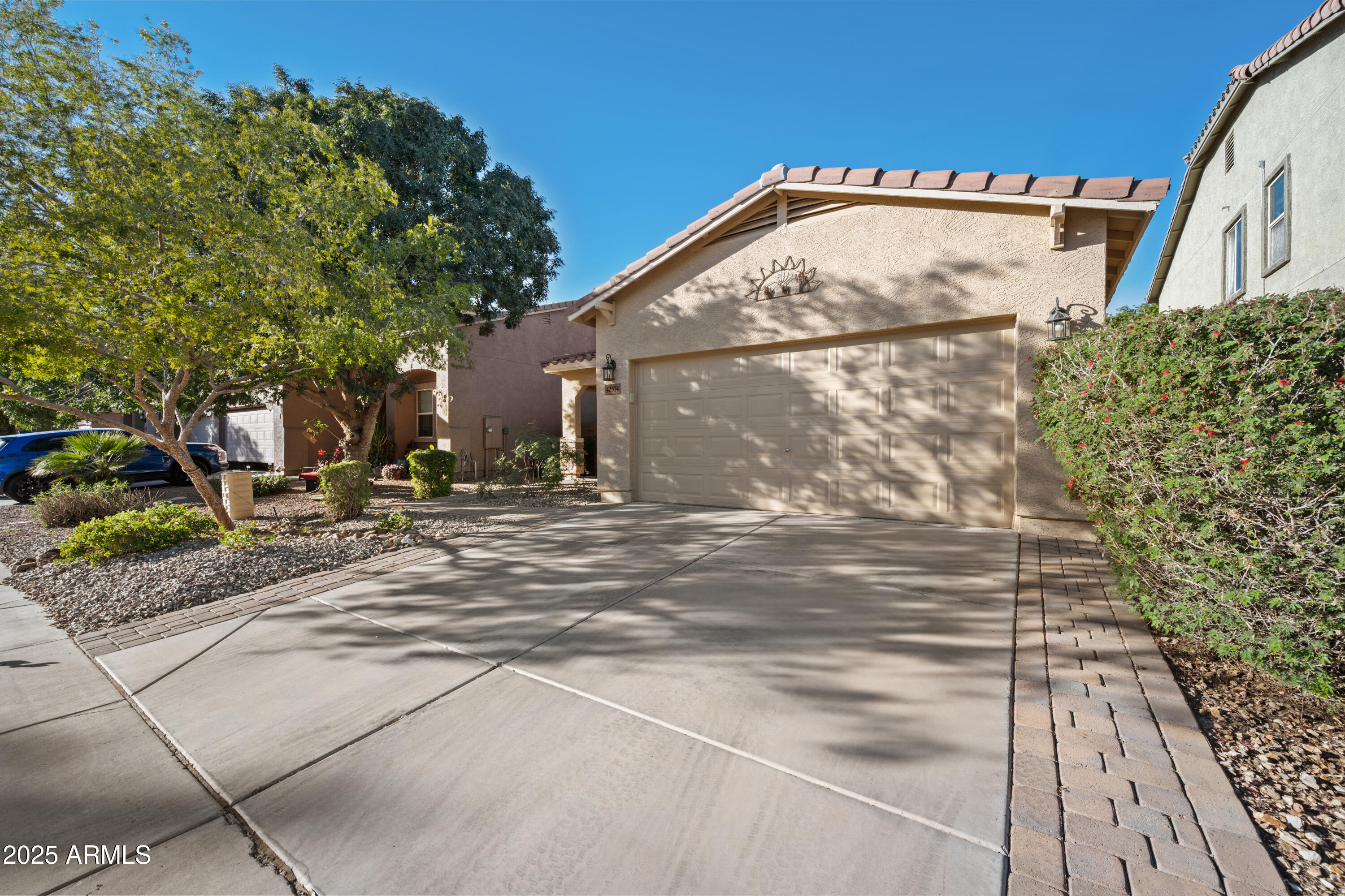 42514 W SOMERSET Drive