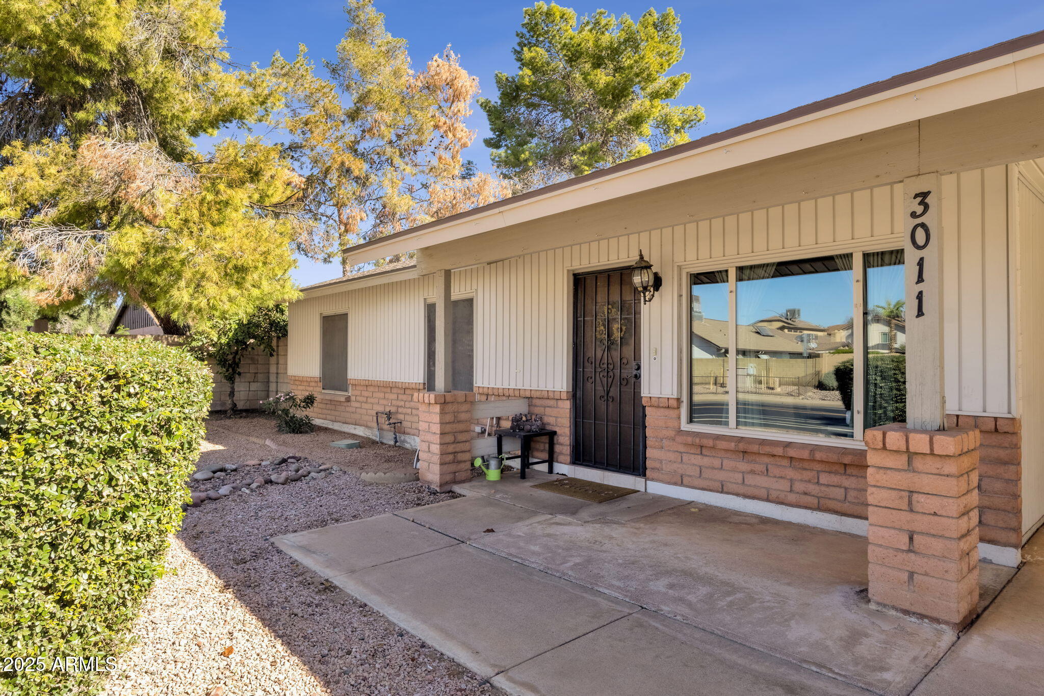 3011 S EXTENSION Road