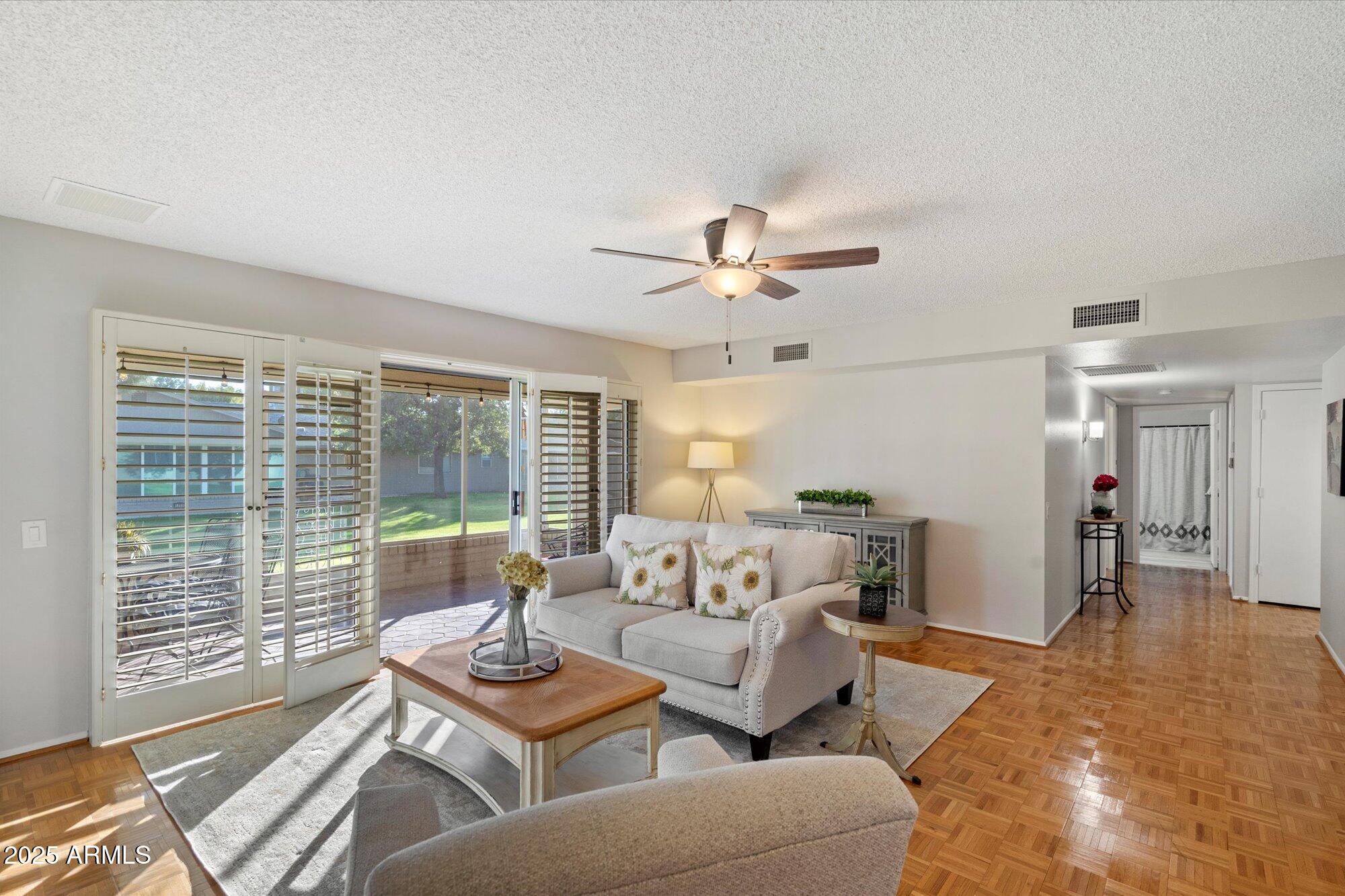 12511 W SHADOW HILLS Drive