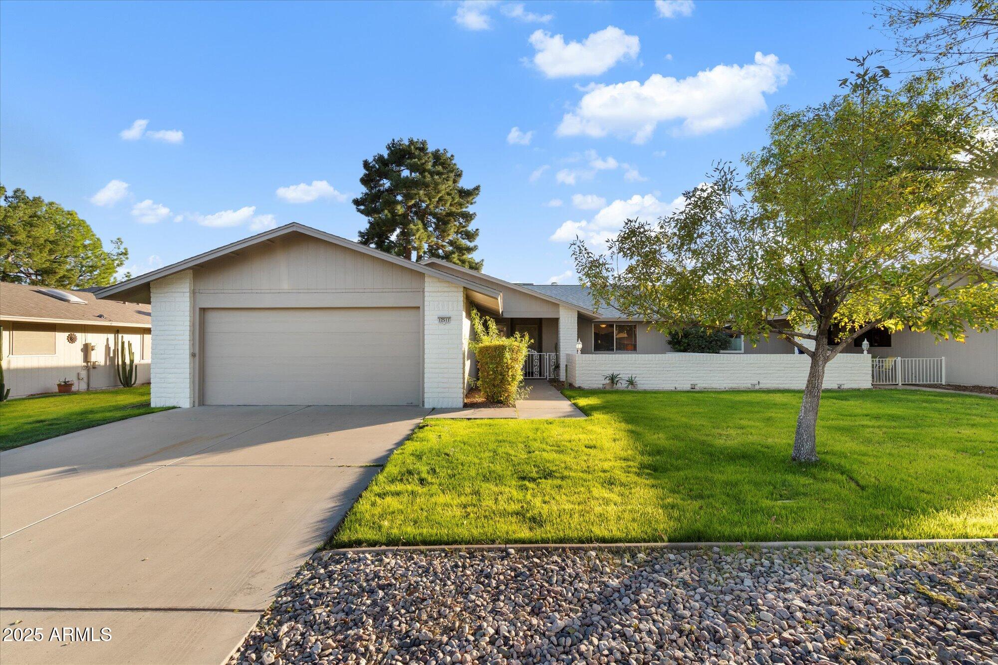 12511 W SHADOW HILLS Drive