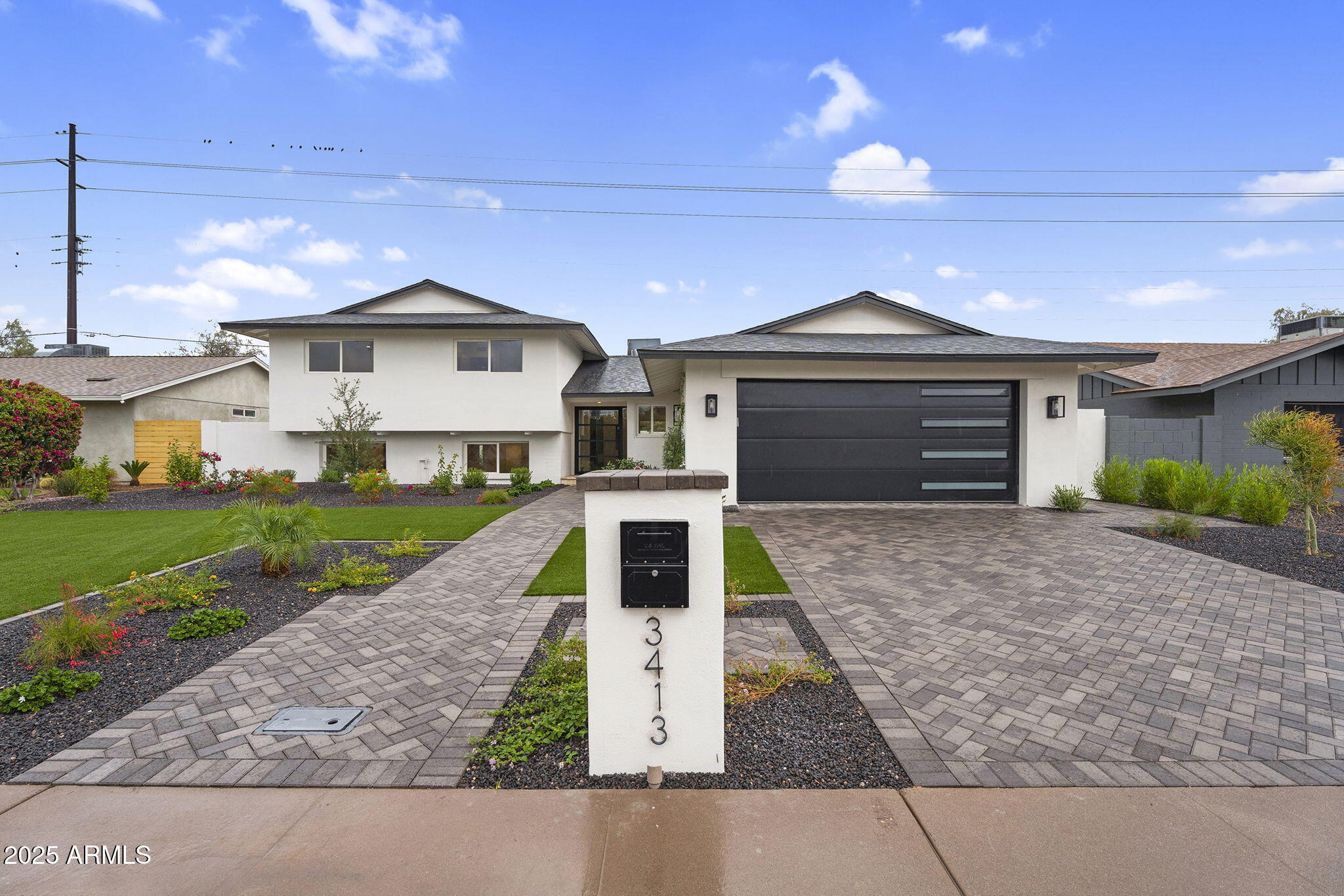 3413 N 87TH Place