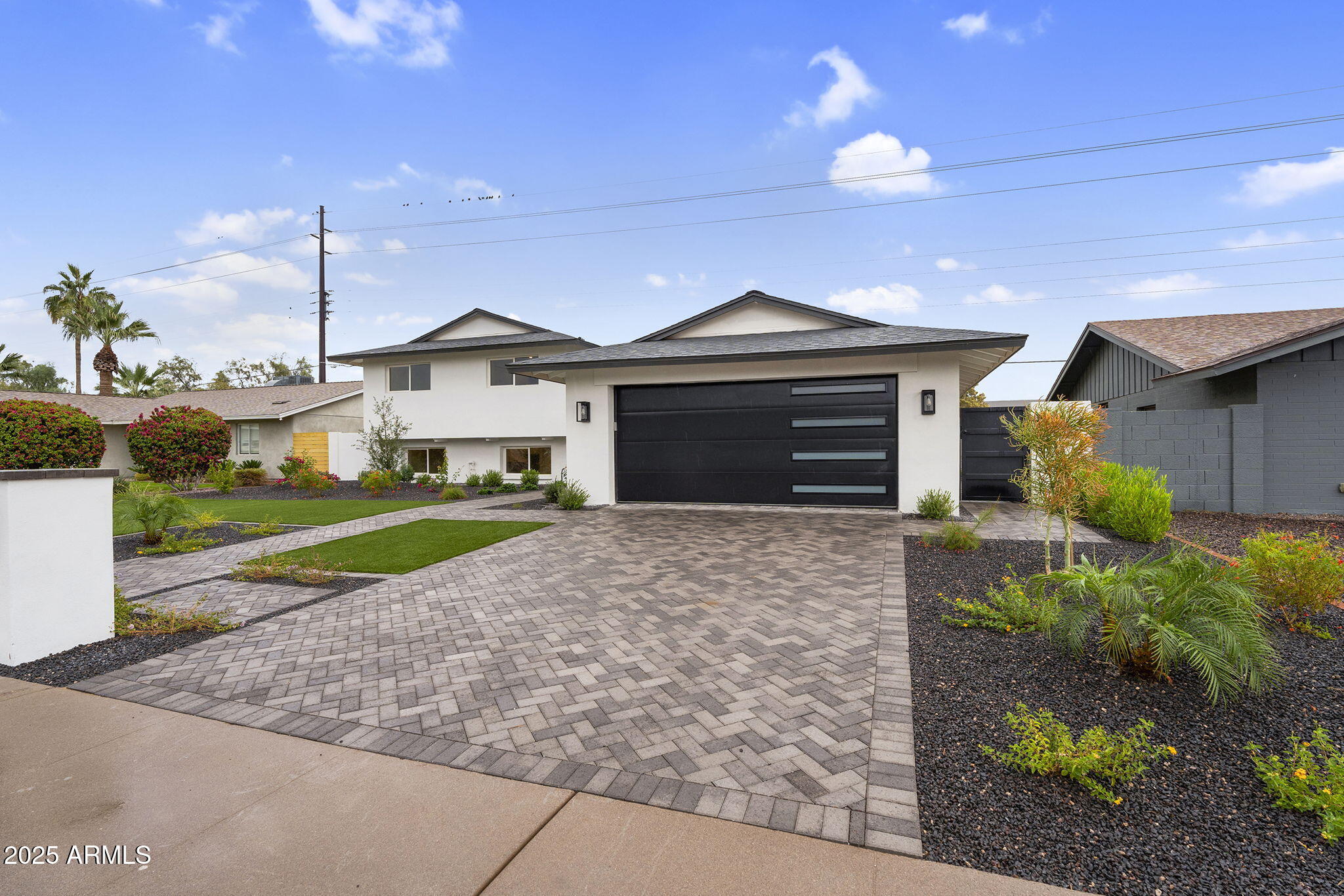 3413 N 87TH Place