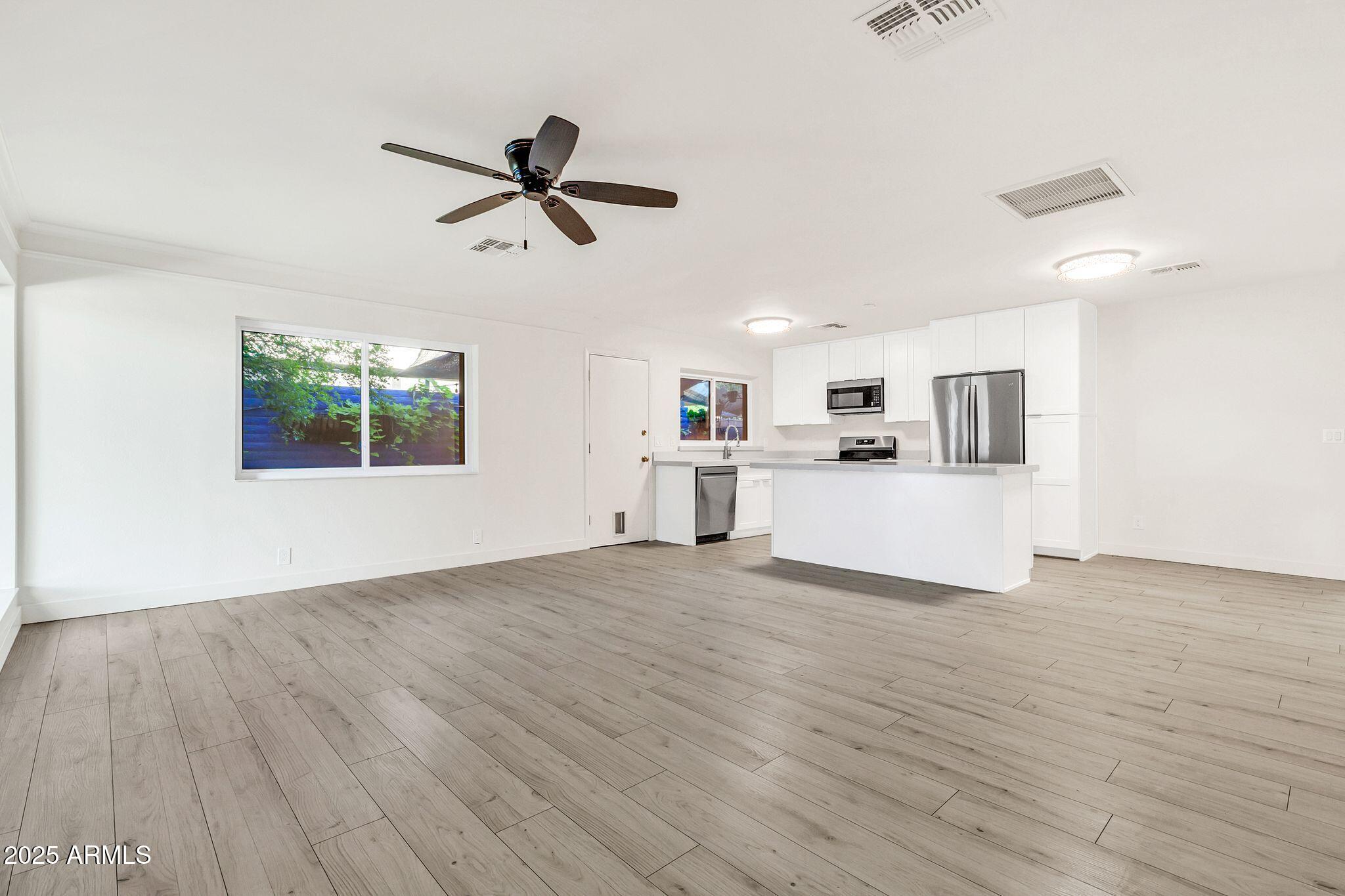 1550 N STAPLEY Drive 68