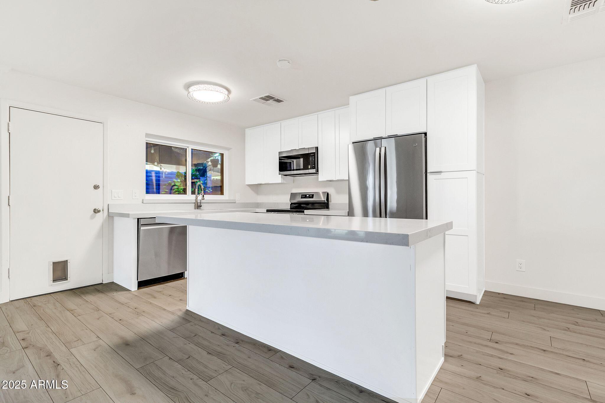 1550 N STAPLEY Drive 68