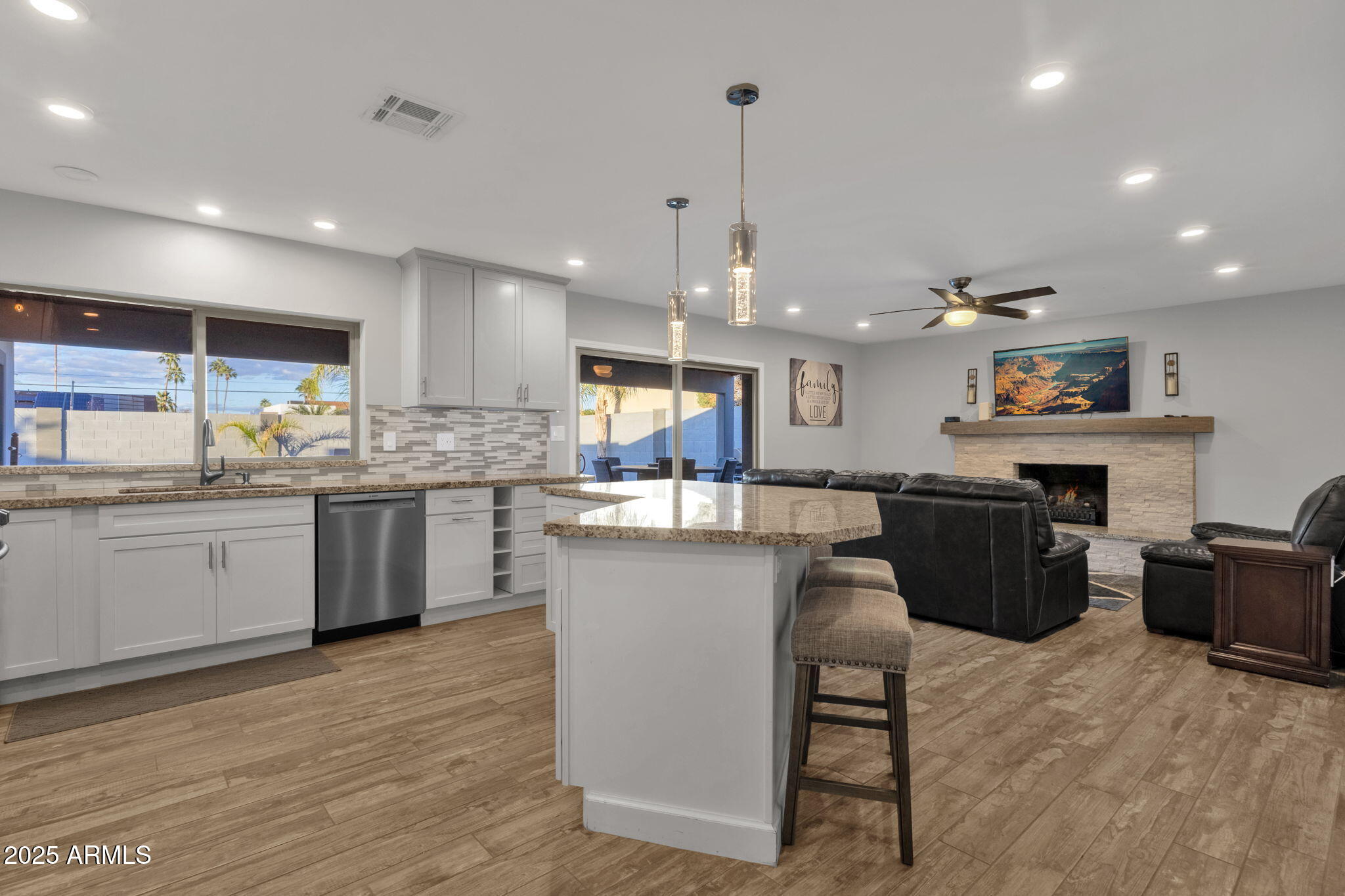 5210 E KAREN Drive