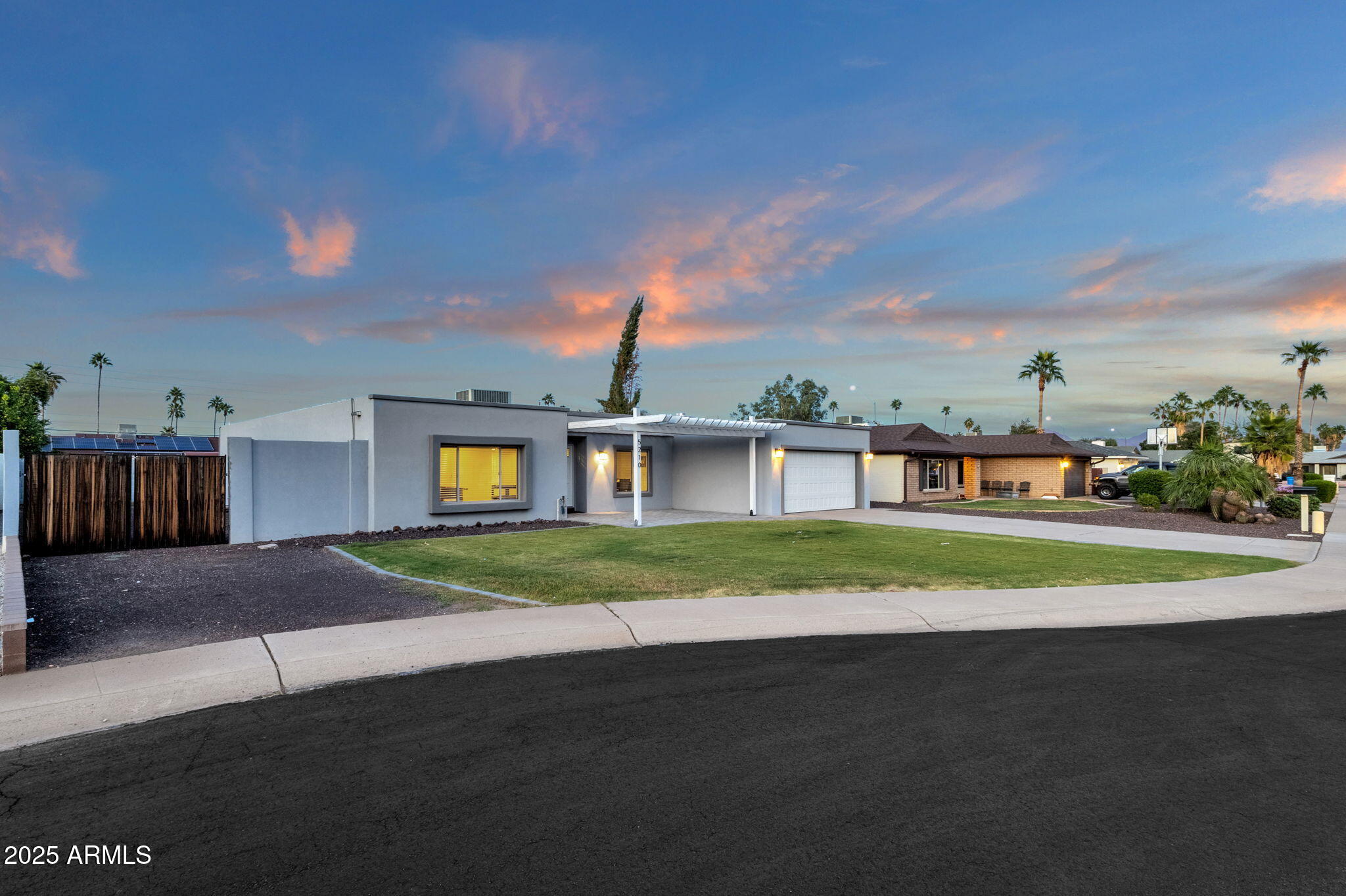 5210 E KAREN Drive