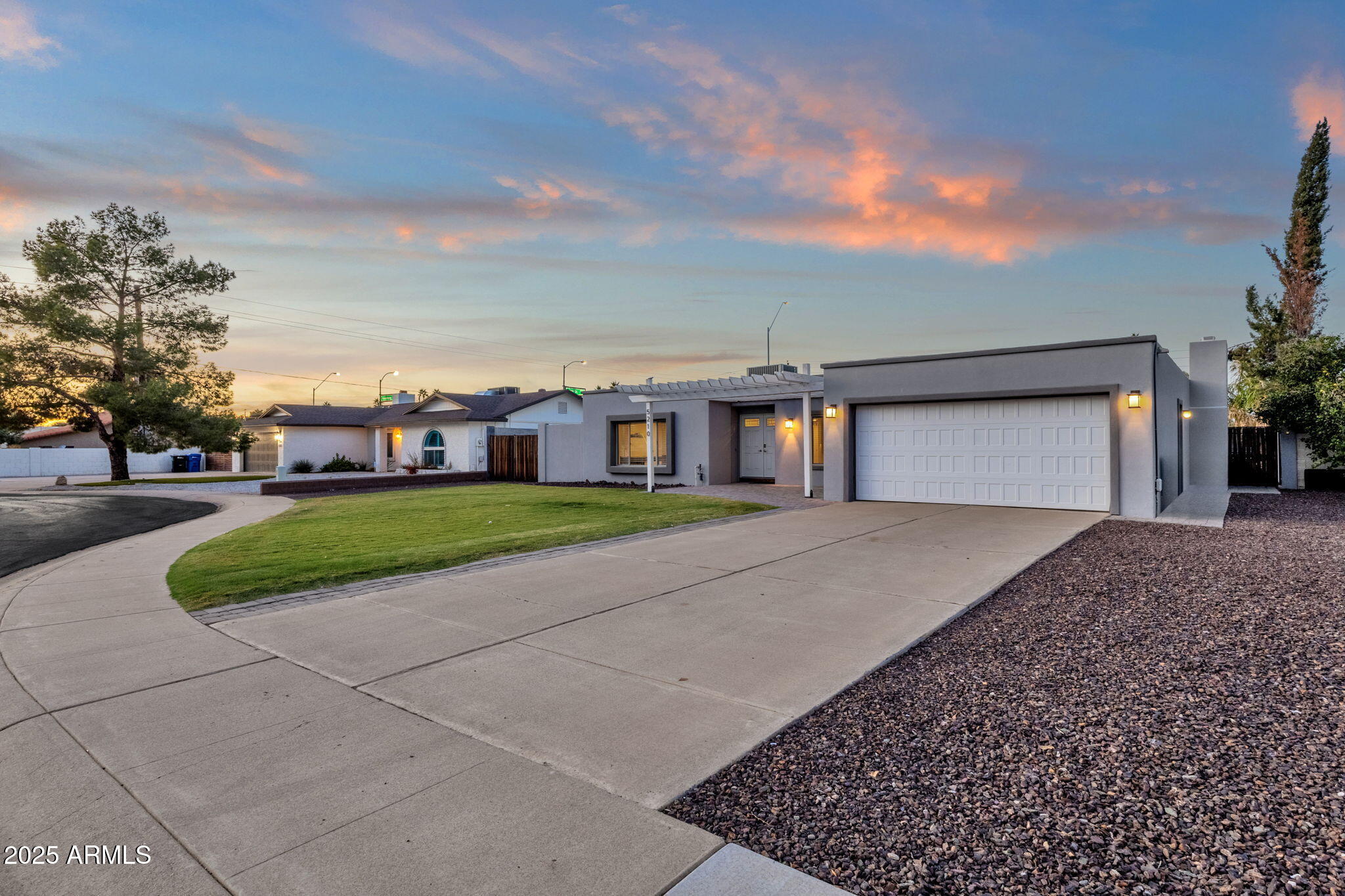 5210 E KAREN Drive