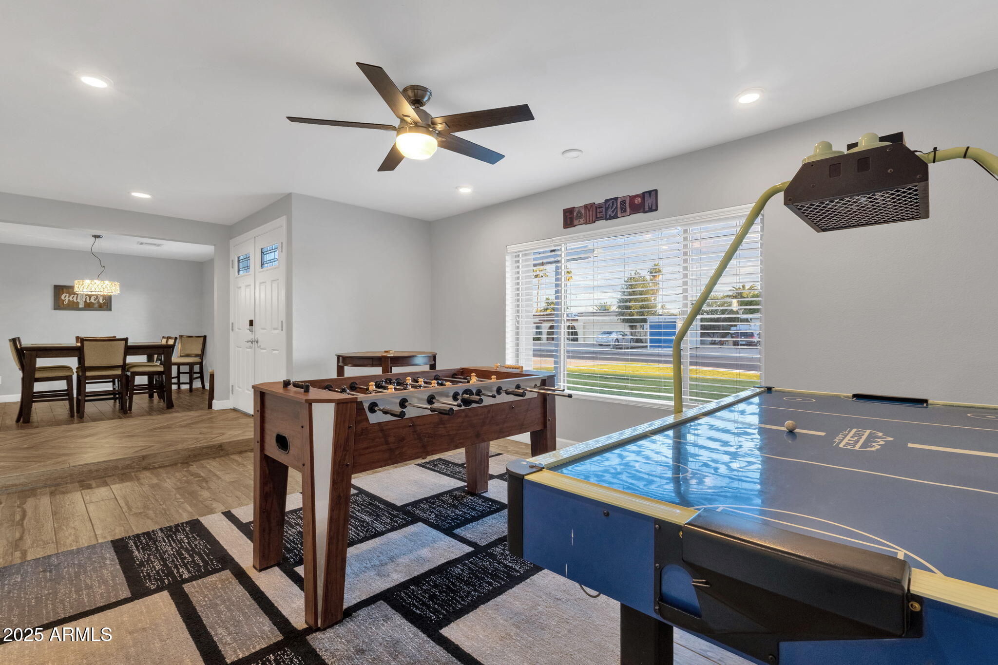 5210 E KAREN Drive