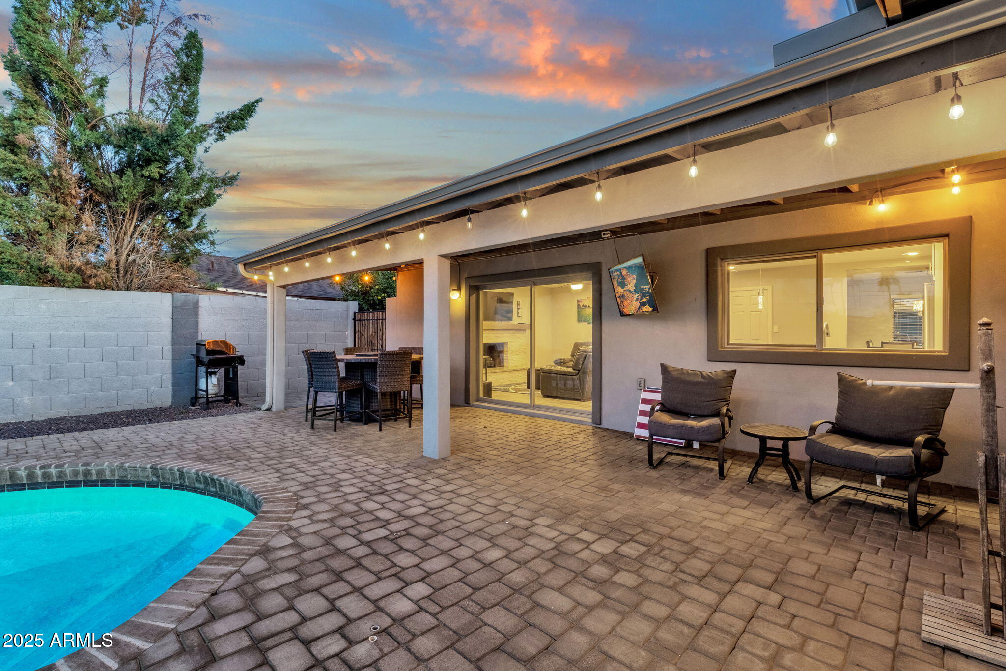 5210 E KAREN Drive