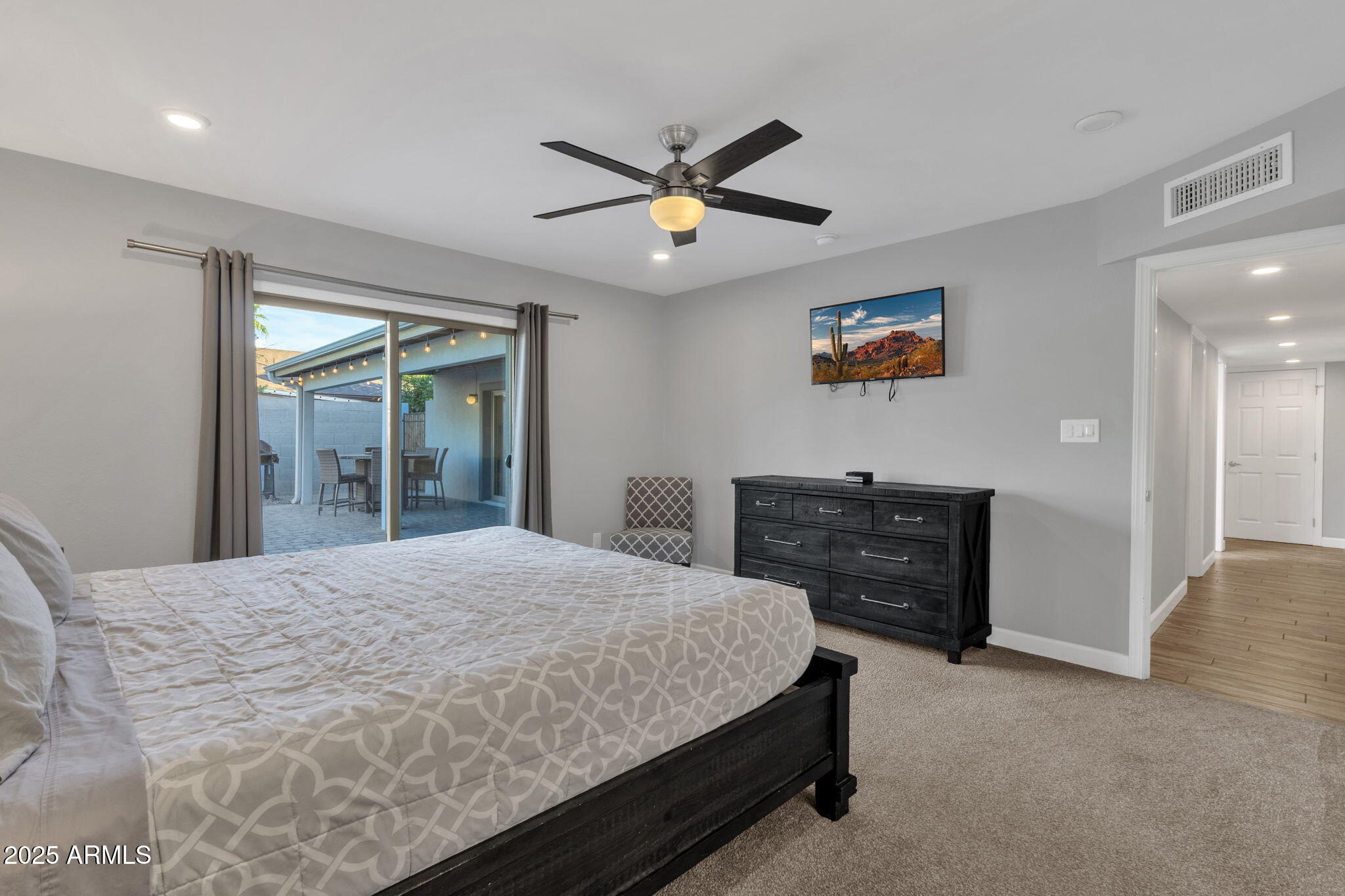 5210 E KAREN Drive