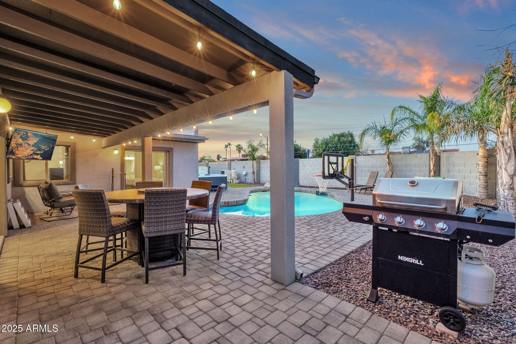 5210 E KAREN Drive