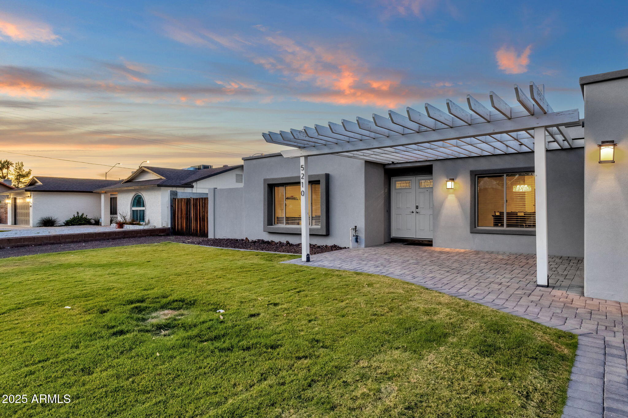 5210 E KAREN Drive