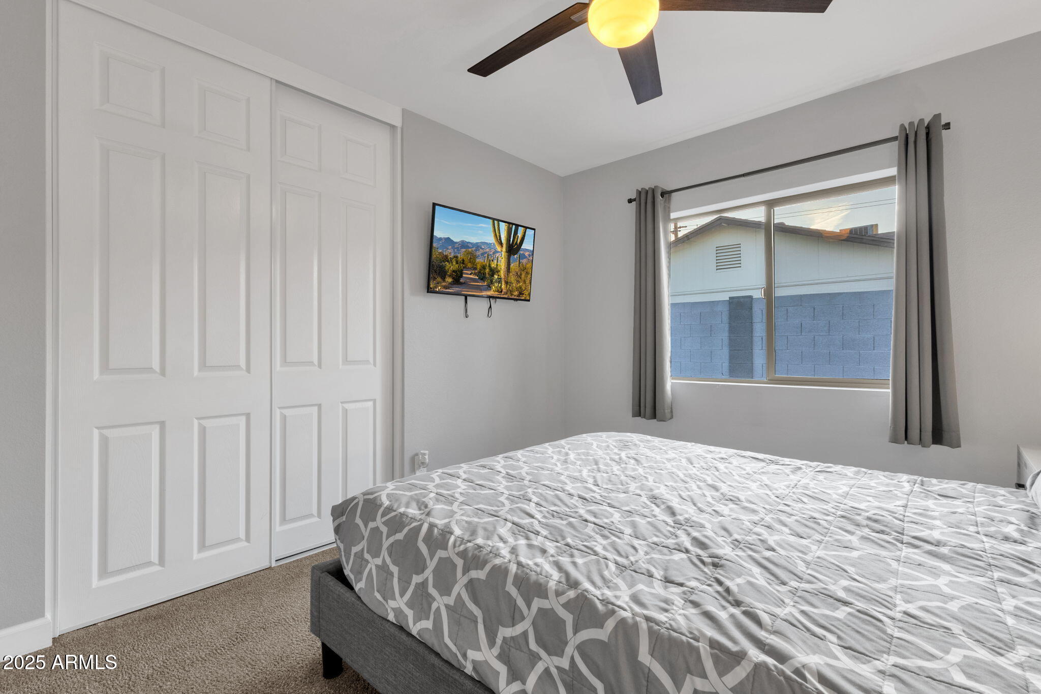 5210 E KAREN Drive