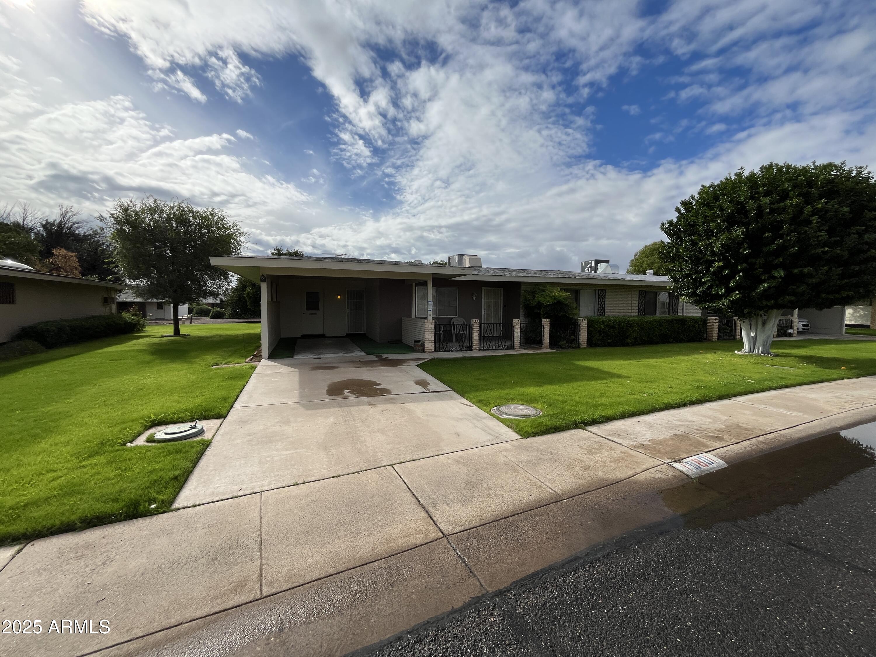 10801 W CLAIR Drive