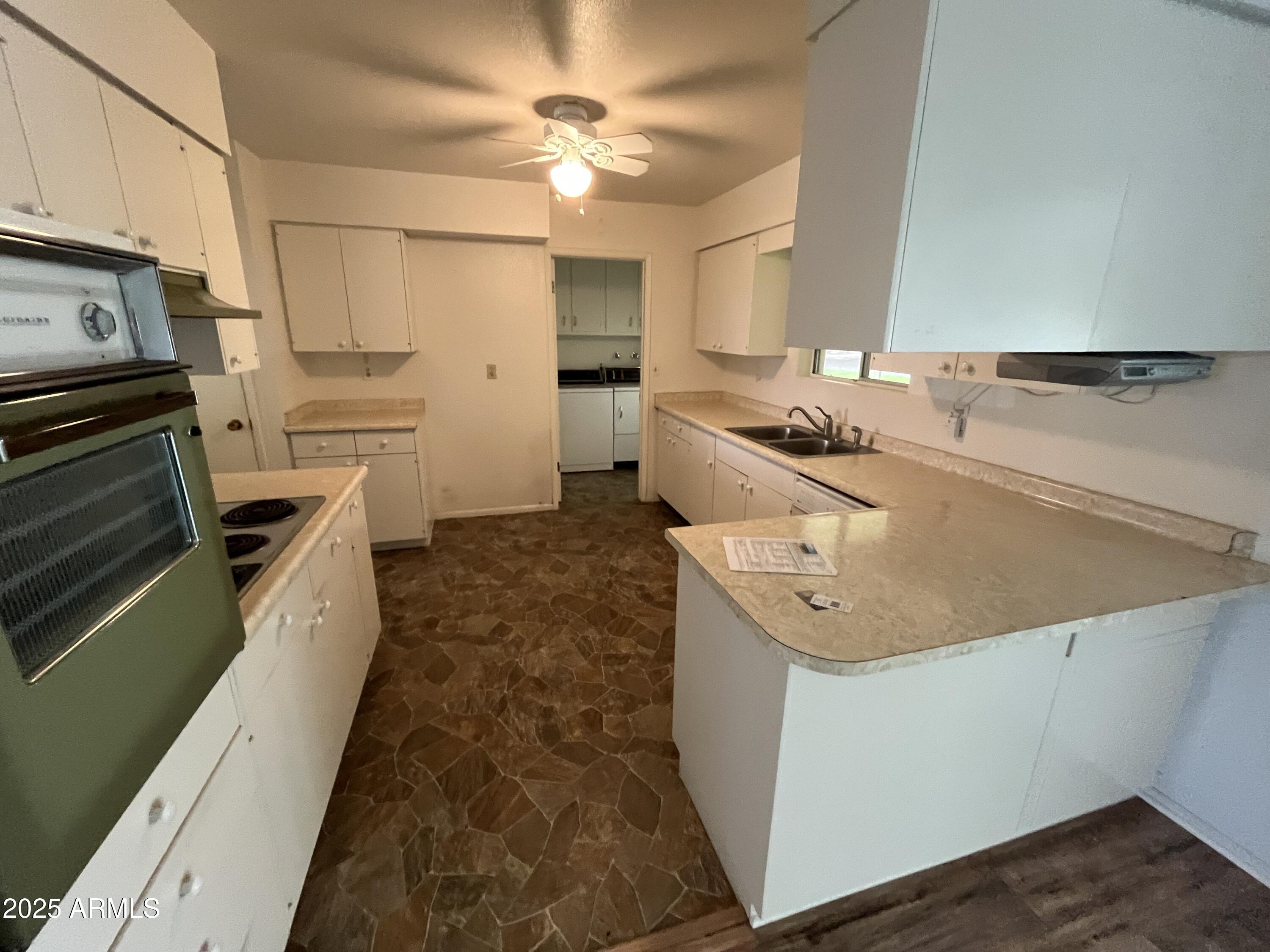 10801 W CLAIR Drive