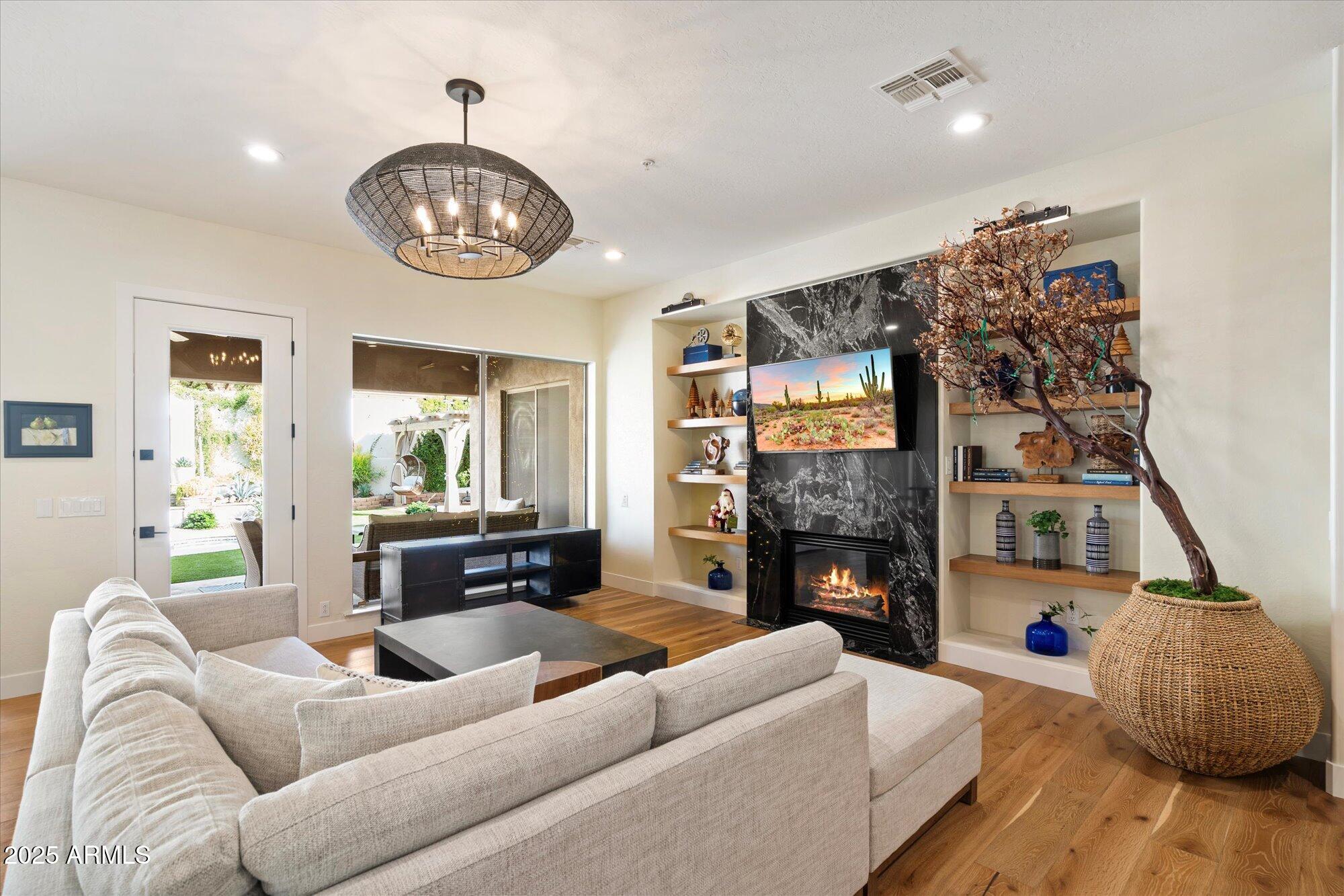 10733 N 140th Place