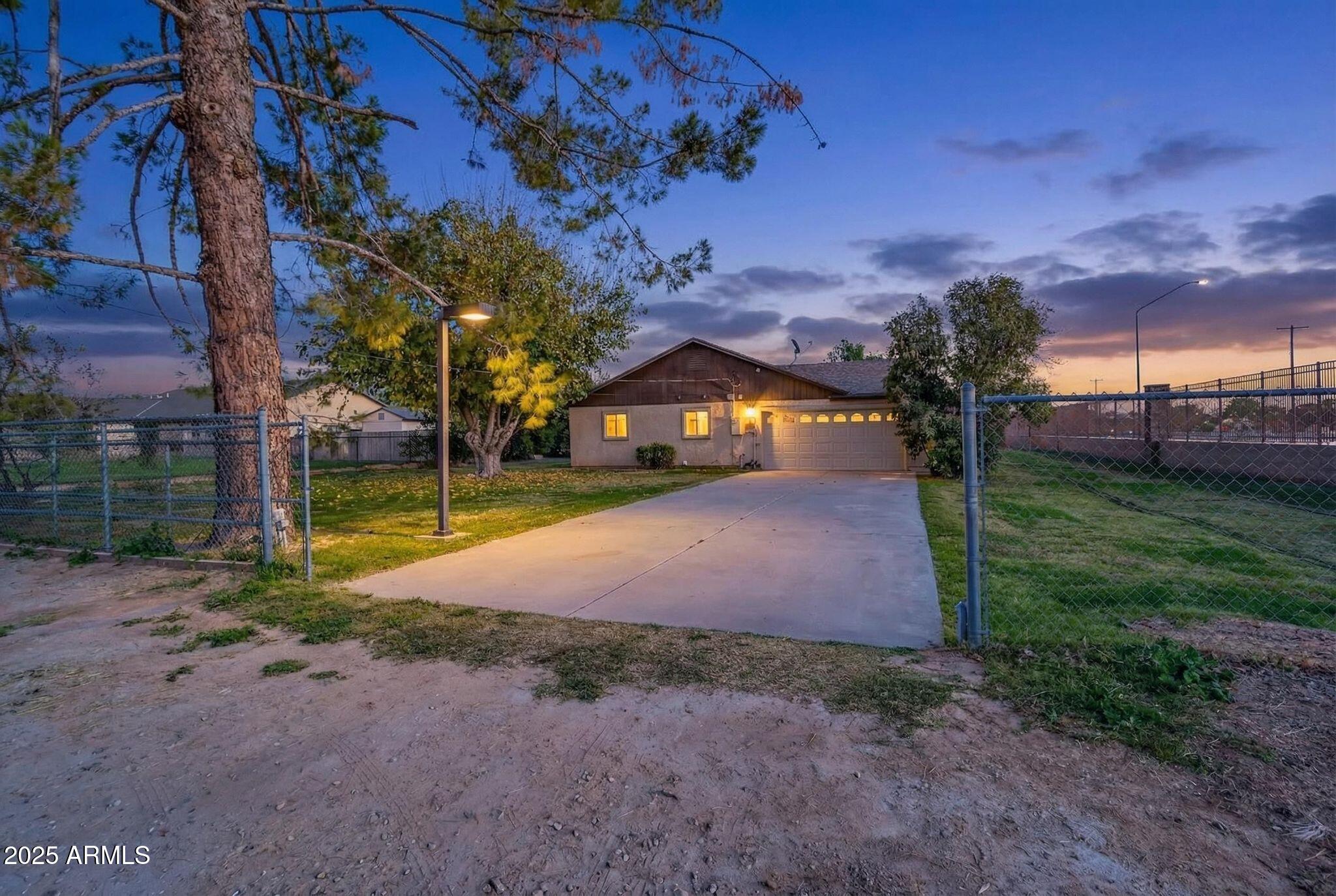 15834 E OCOTILLO Road