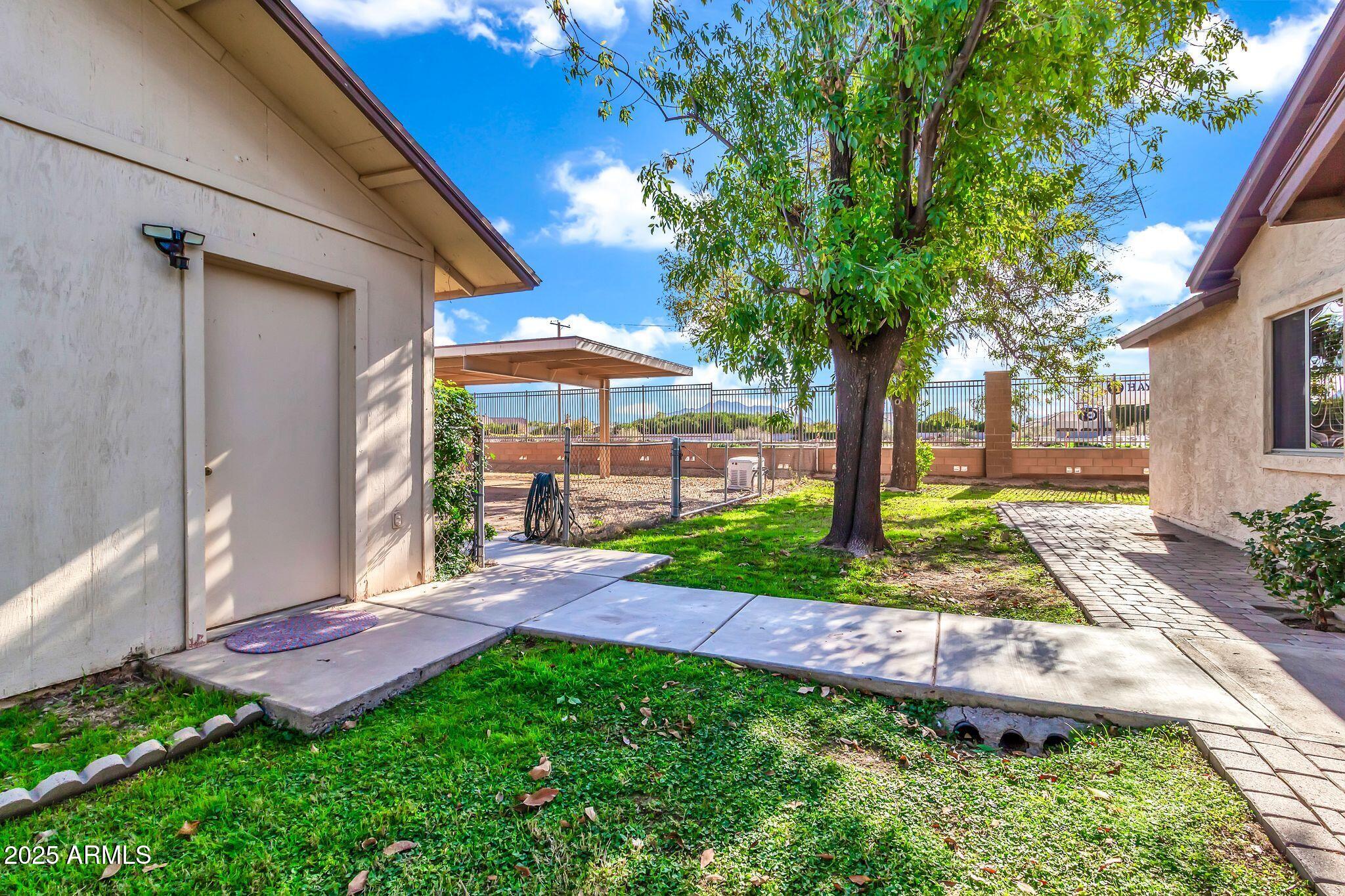 15834 E OCOTILLO Road