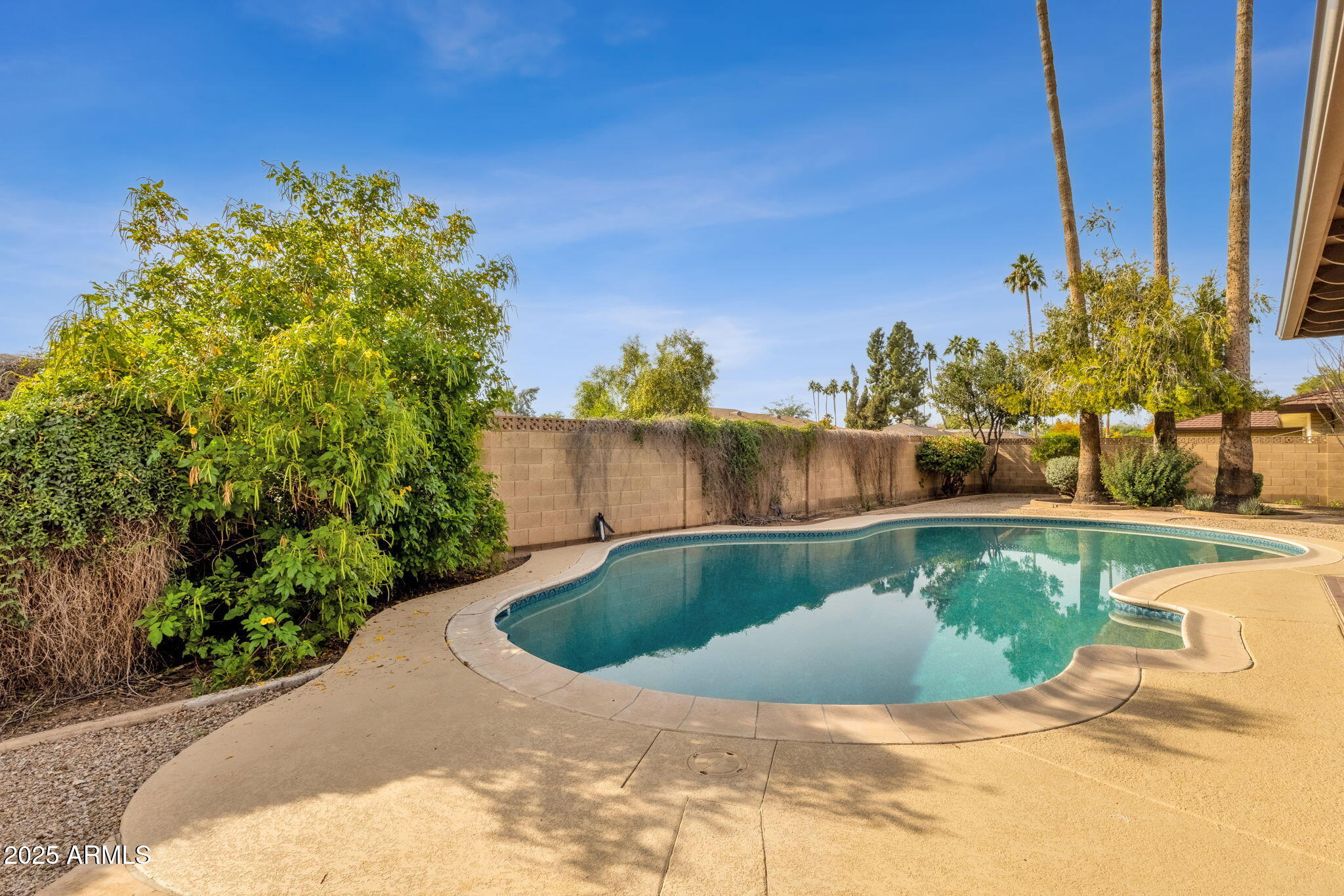 2063 E LA JOLLA Drive
