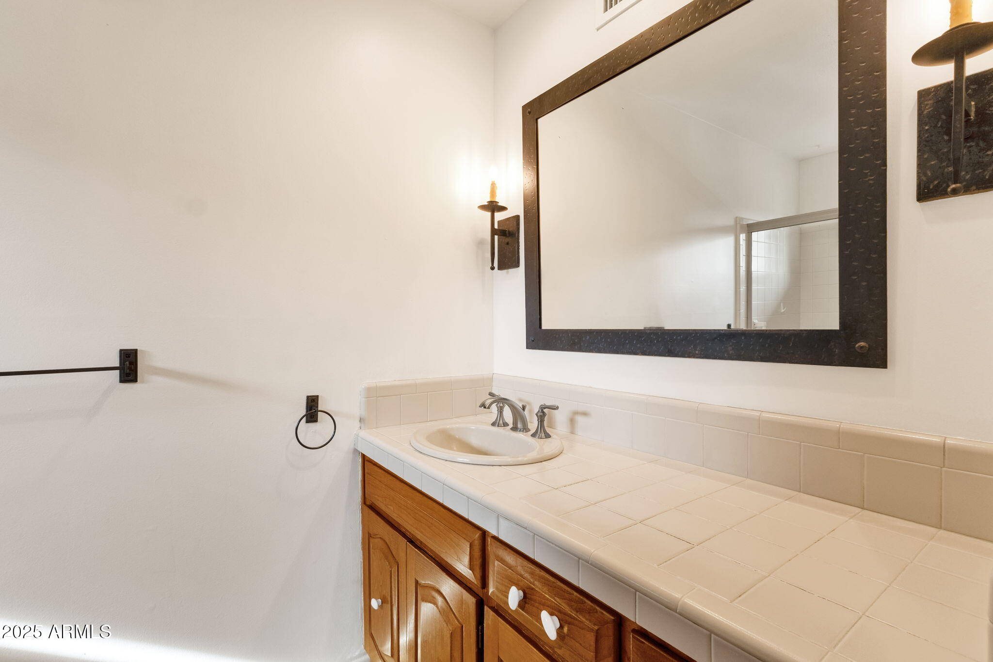 2063 E LA JOLLA Drive
