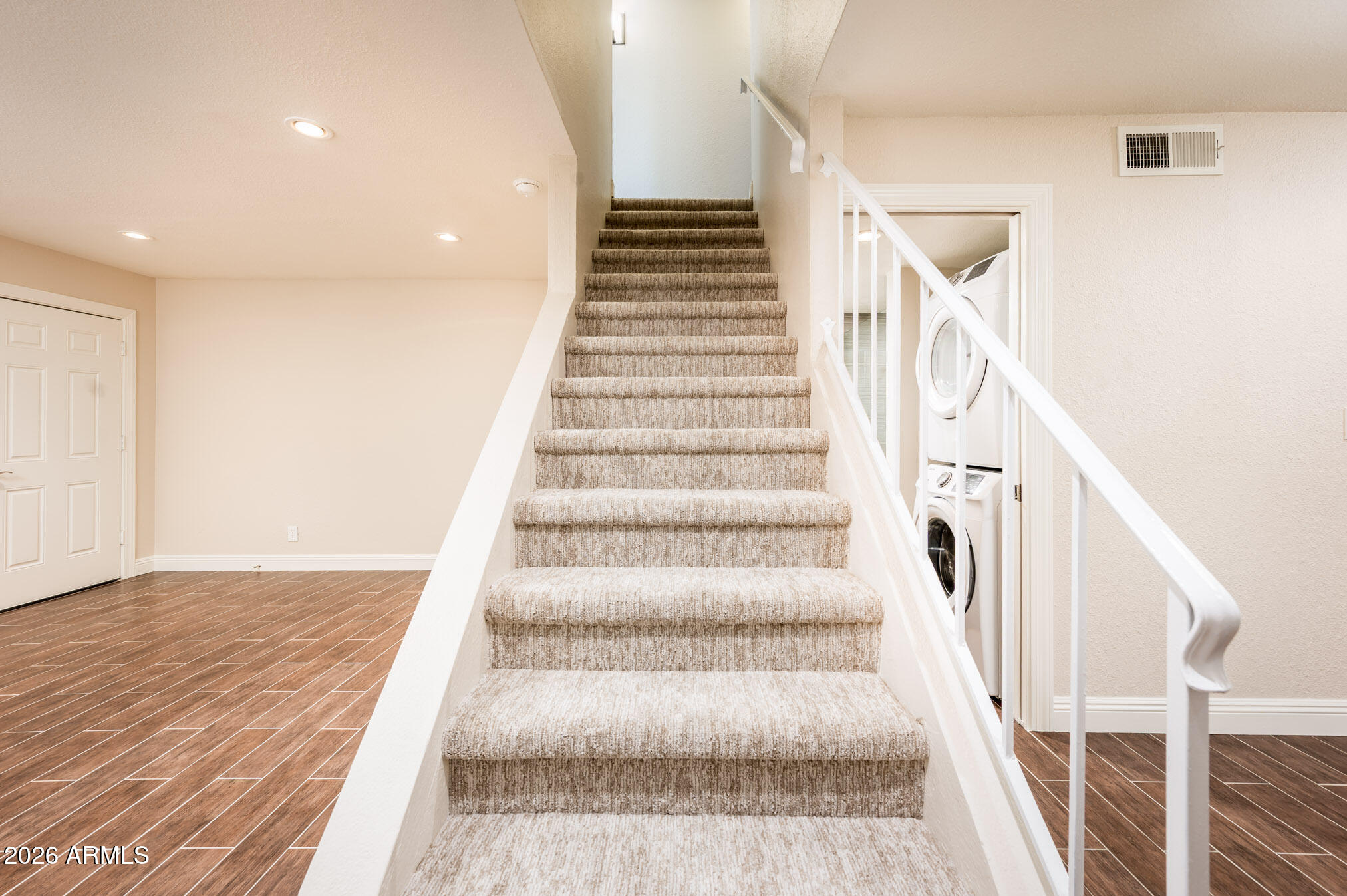 601 E PALO VERDE Drive 8