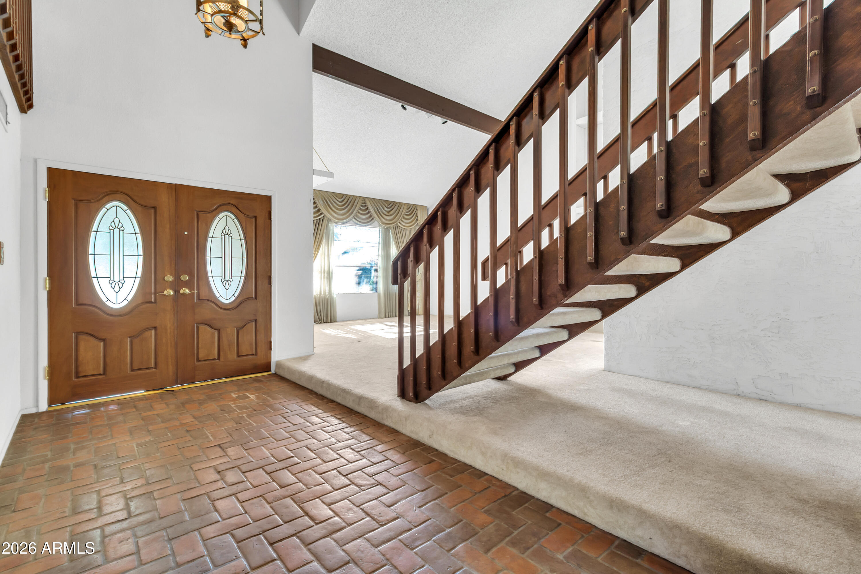 2318 W MONTEREY Circle