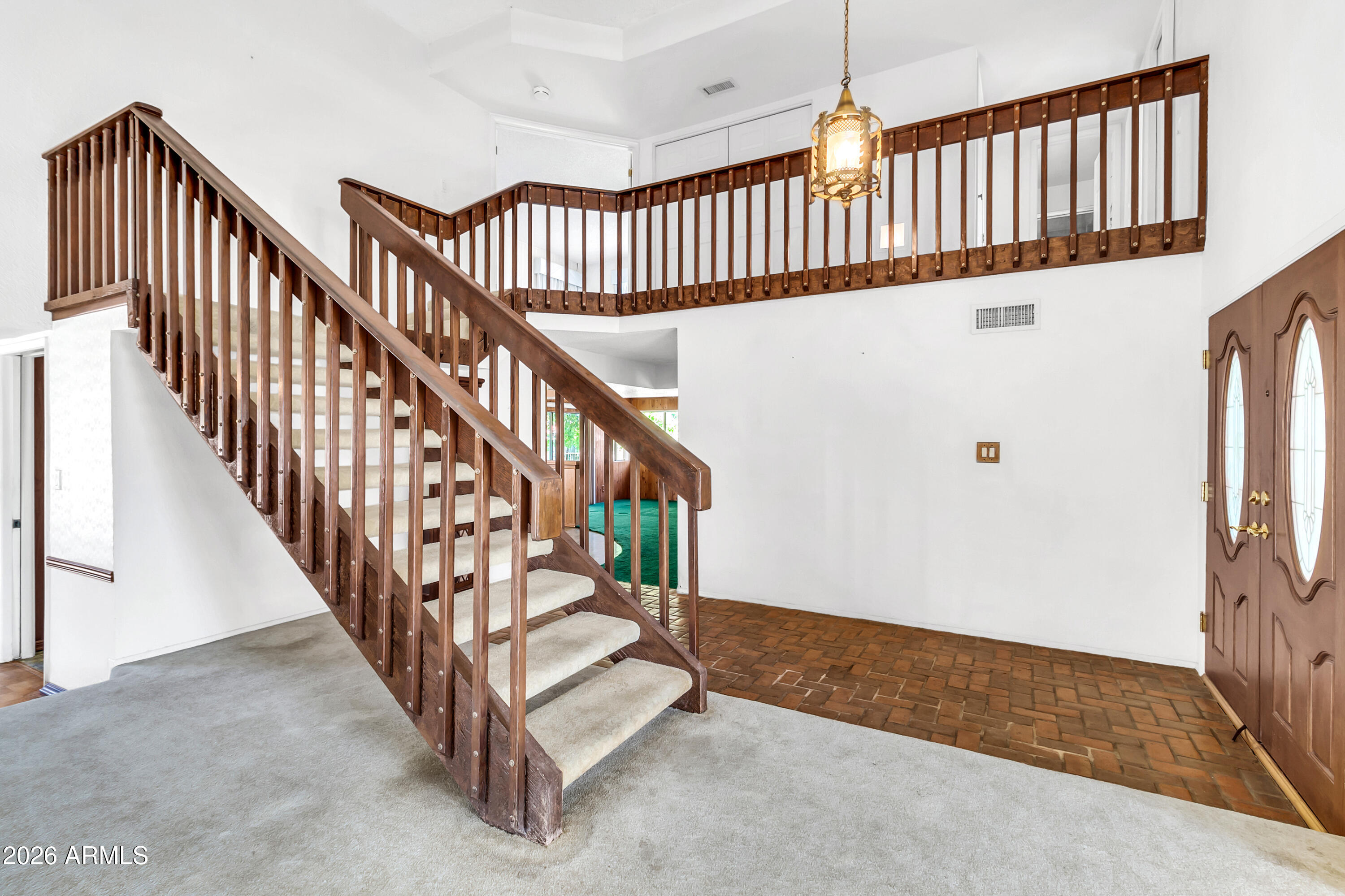 2318 W MONTEREY Circle