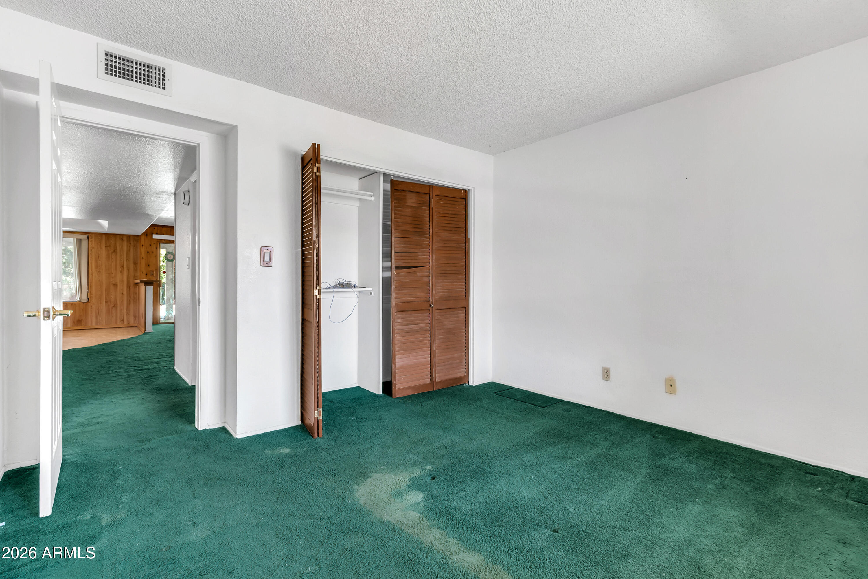 2318 W MONTEREY Circle