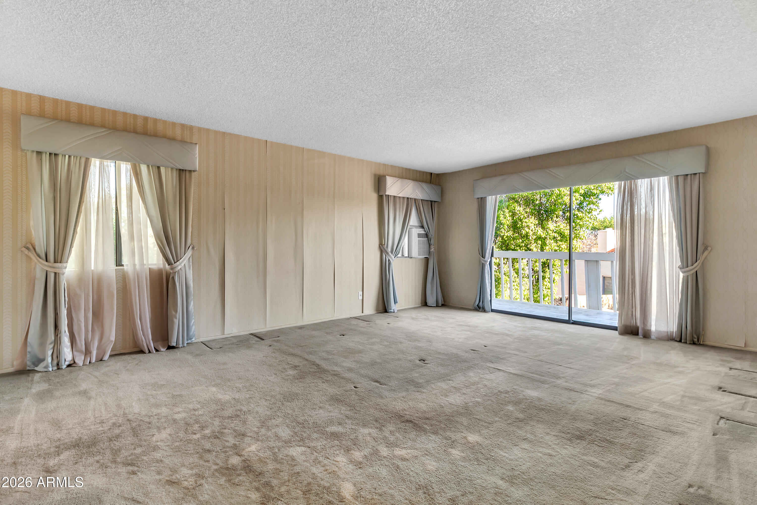 2318 W MONTEREY Circle