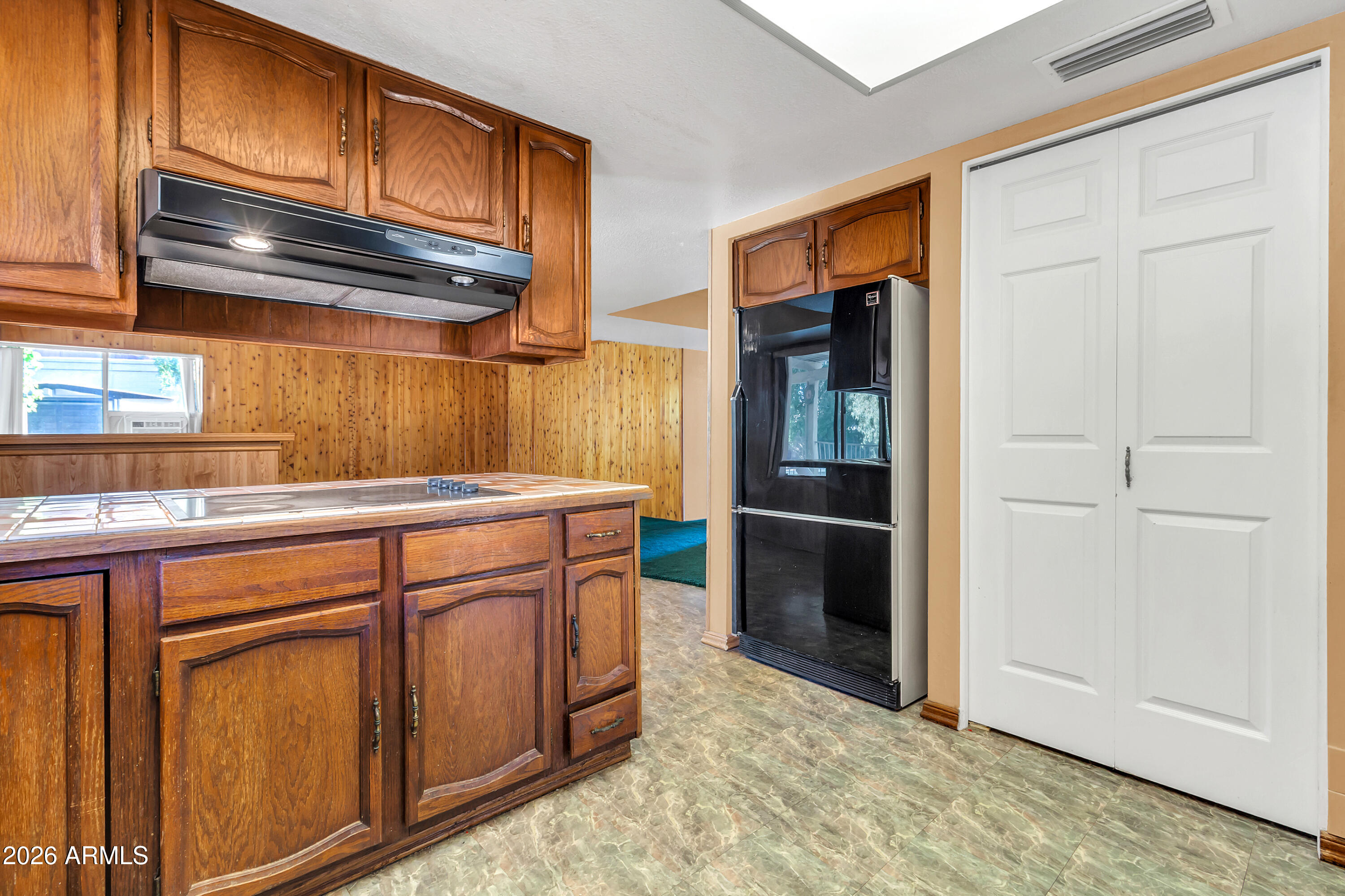 2318 W MONTEREY Circle