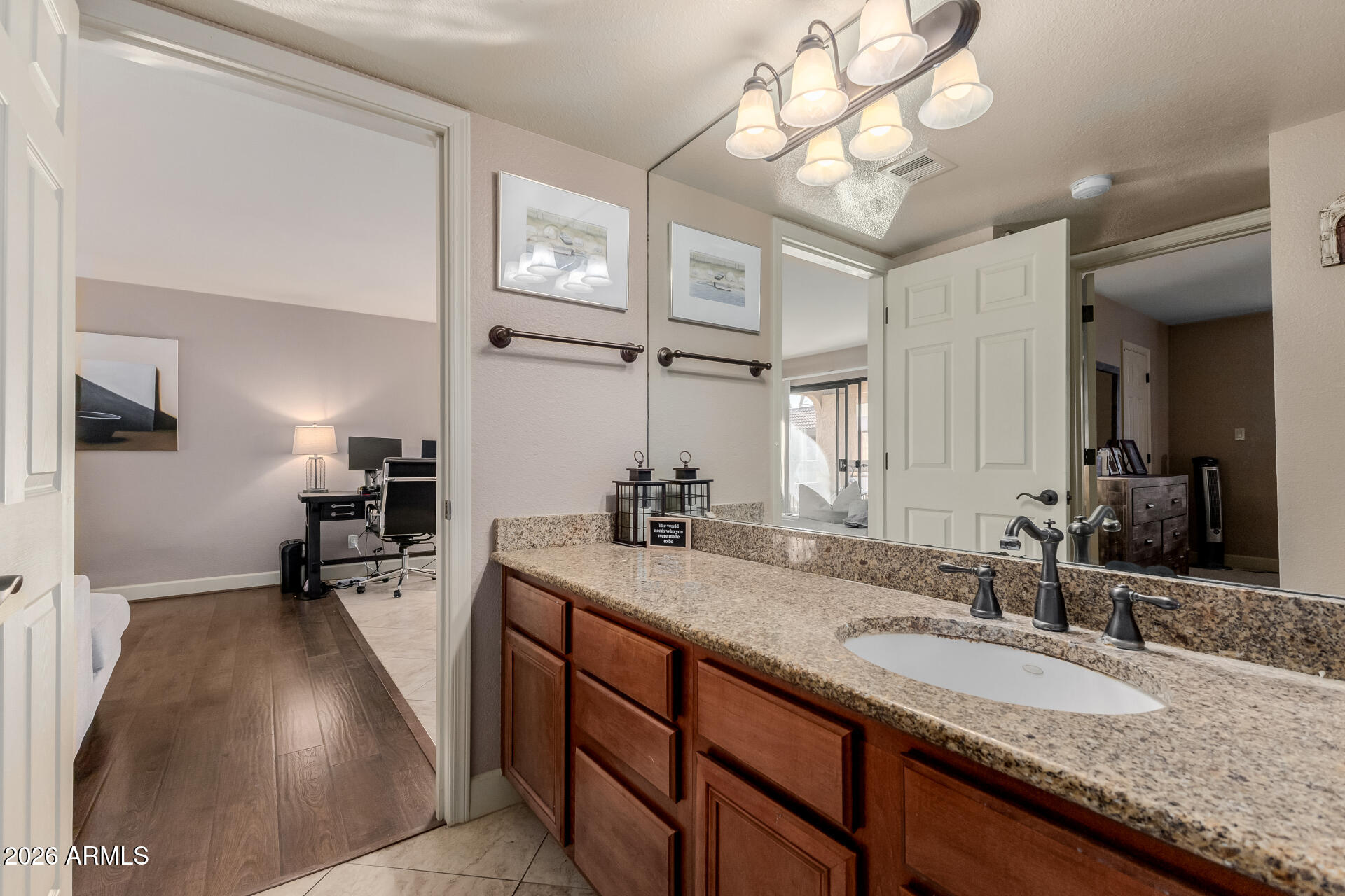 8500 E INDIAN SCHOOL Road 238
