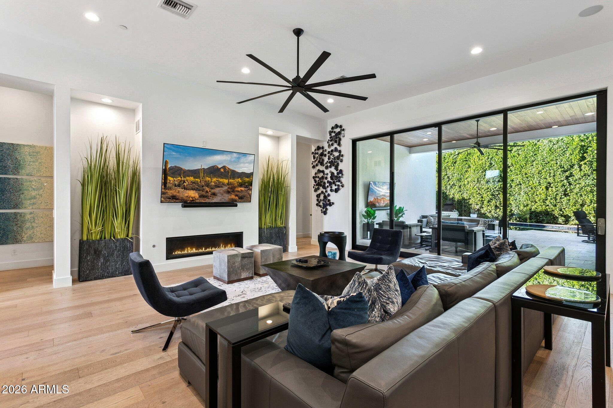 7542 E SUNDOWN Court