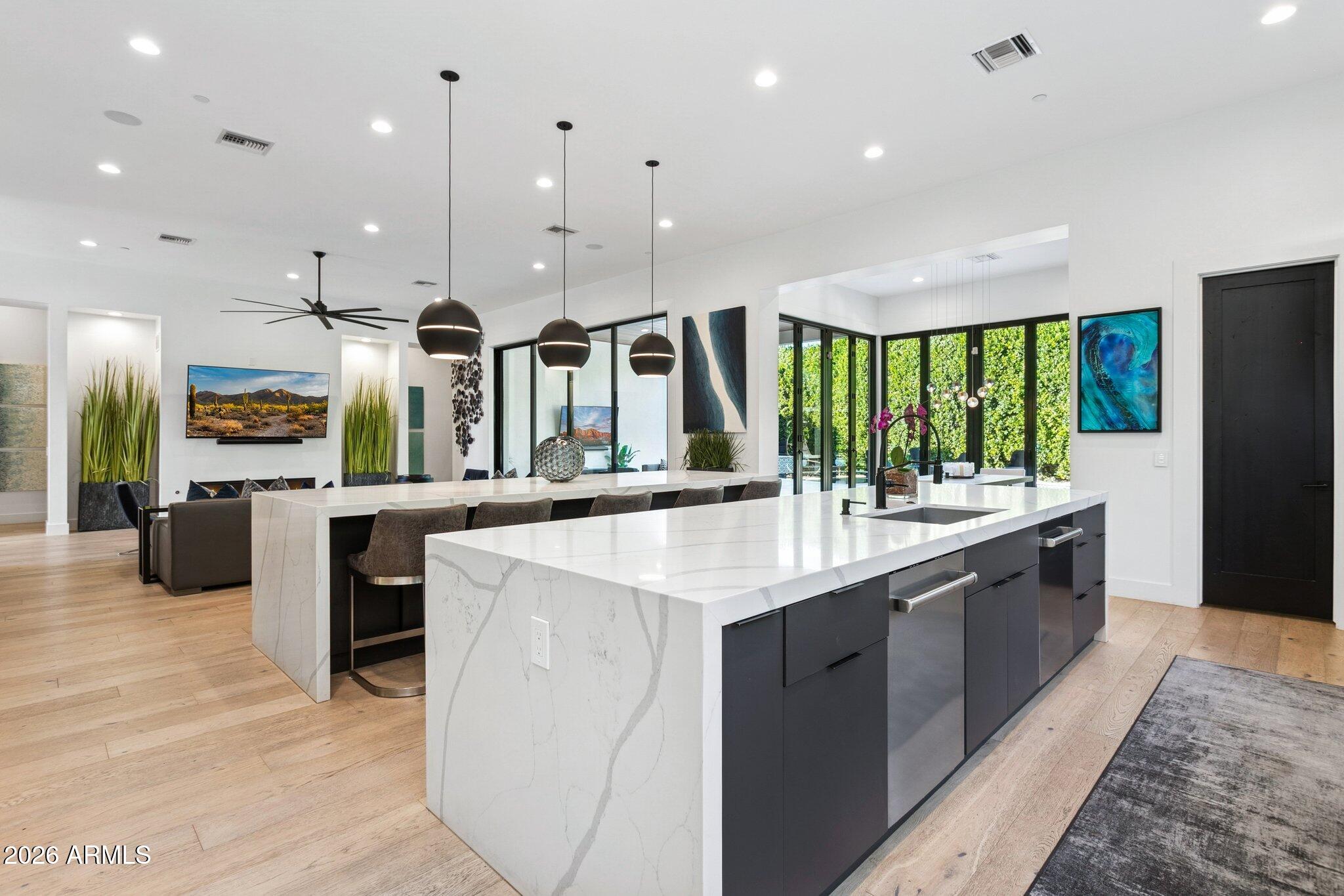 7542 E SUNDOWN Court