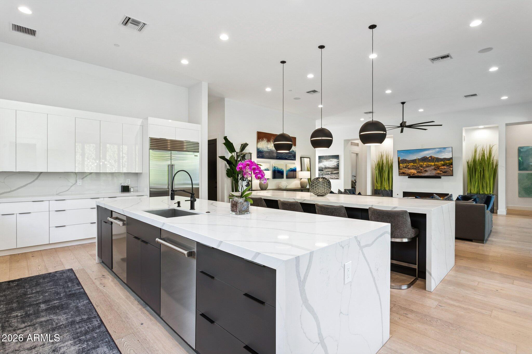 7542 E SUNDOWN Court