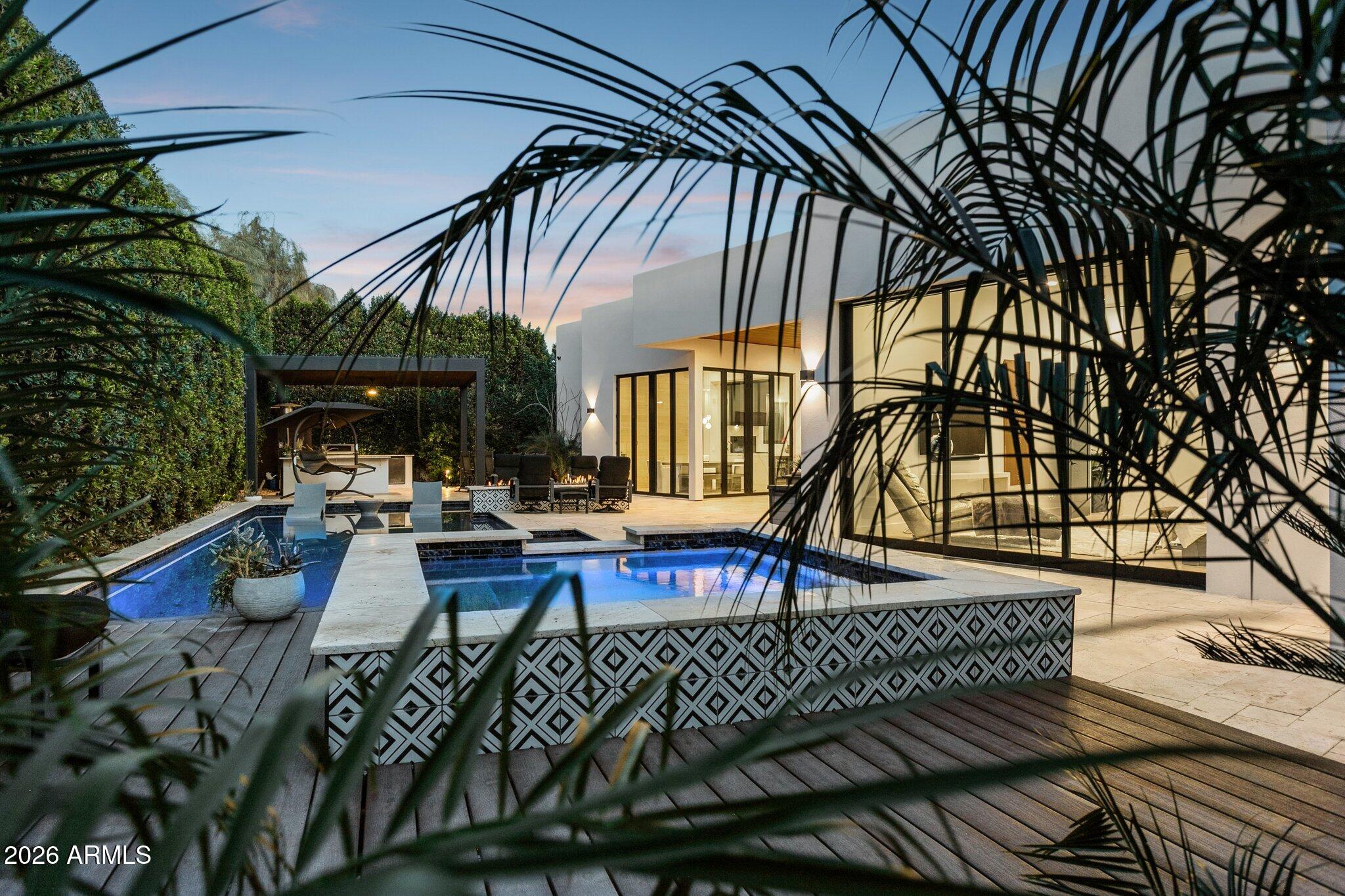 7542 E SUNDOWN Court