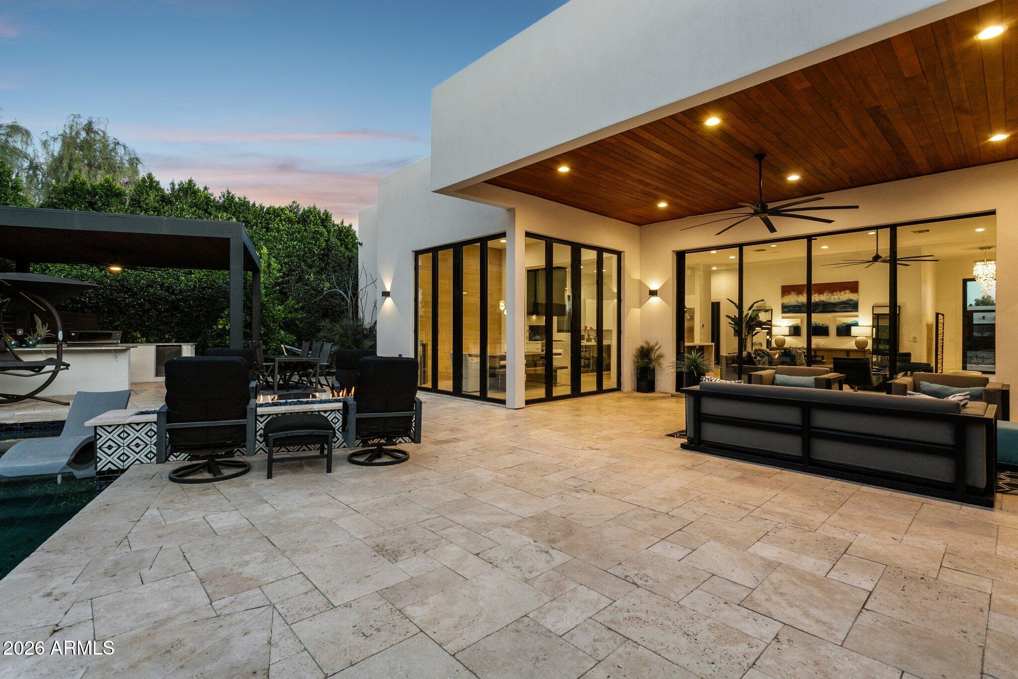 7542 E SUNDOWN Court