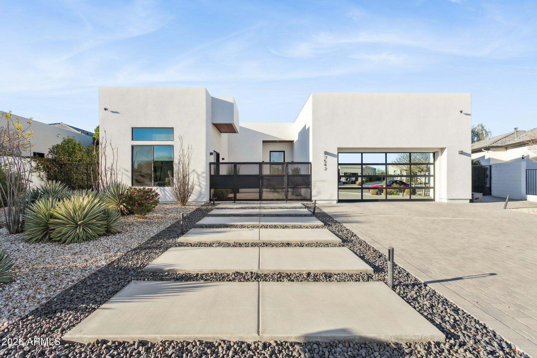 7542 E SUNDOWN Court