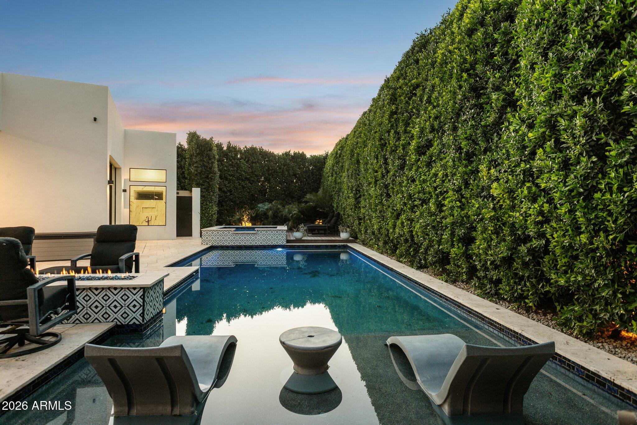 7542 E SUNDOWN Court