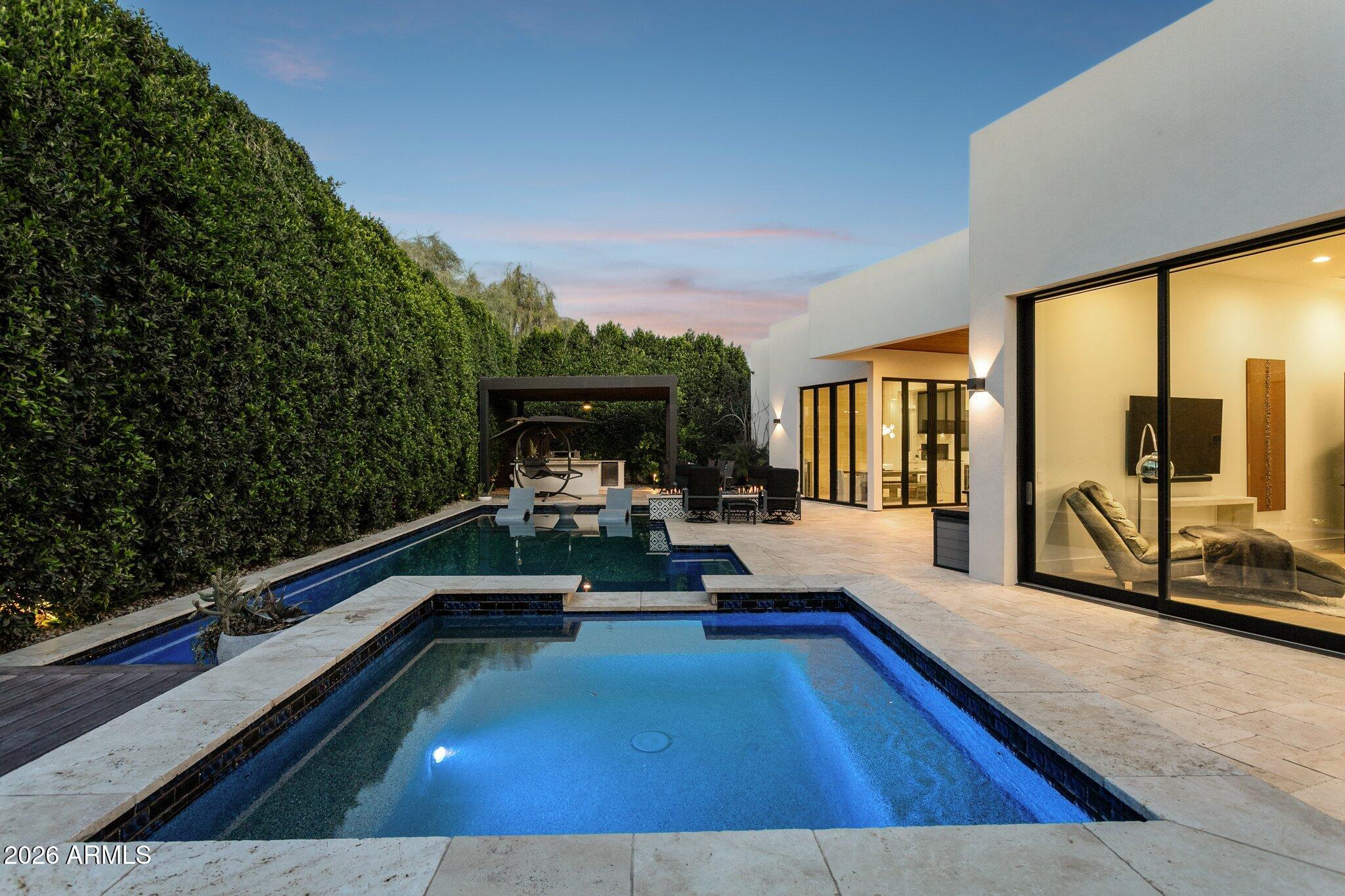 7542 E SUNDOWN Court