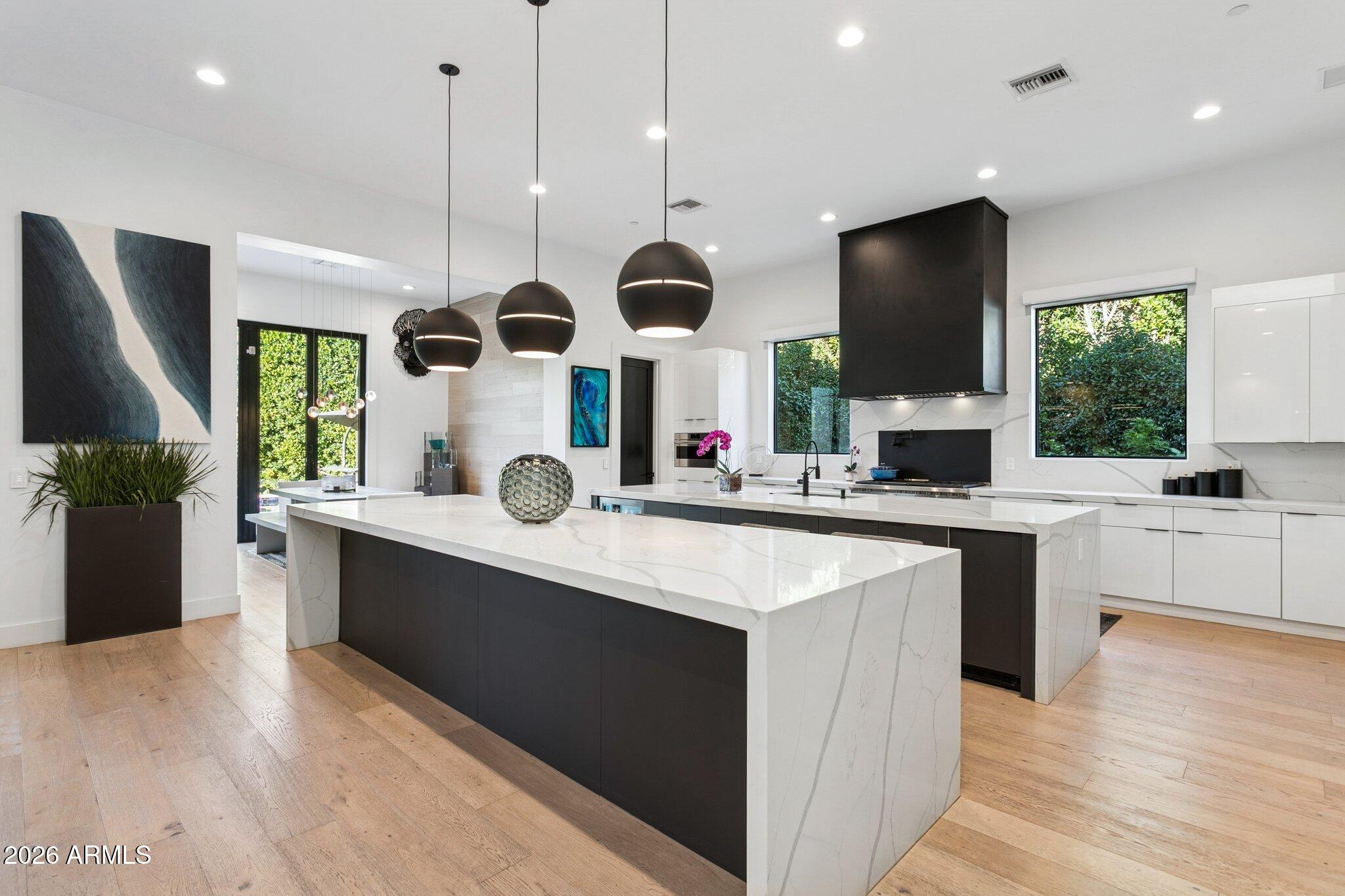 7542 E SUNDOWN Court