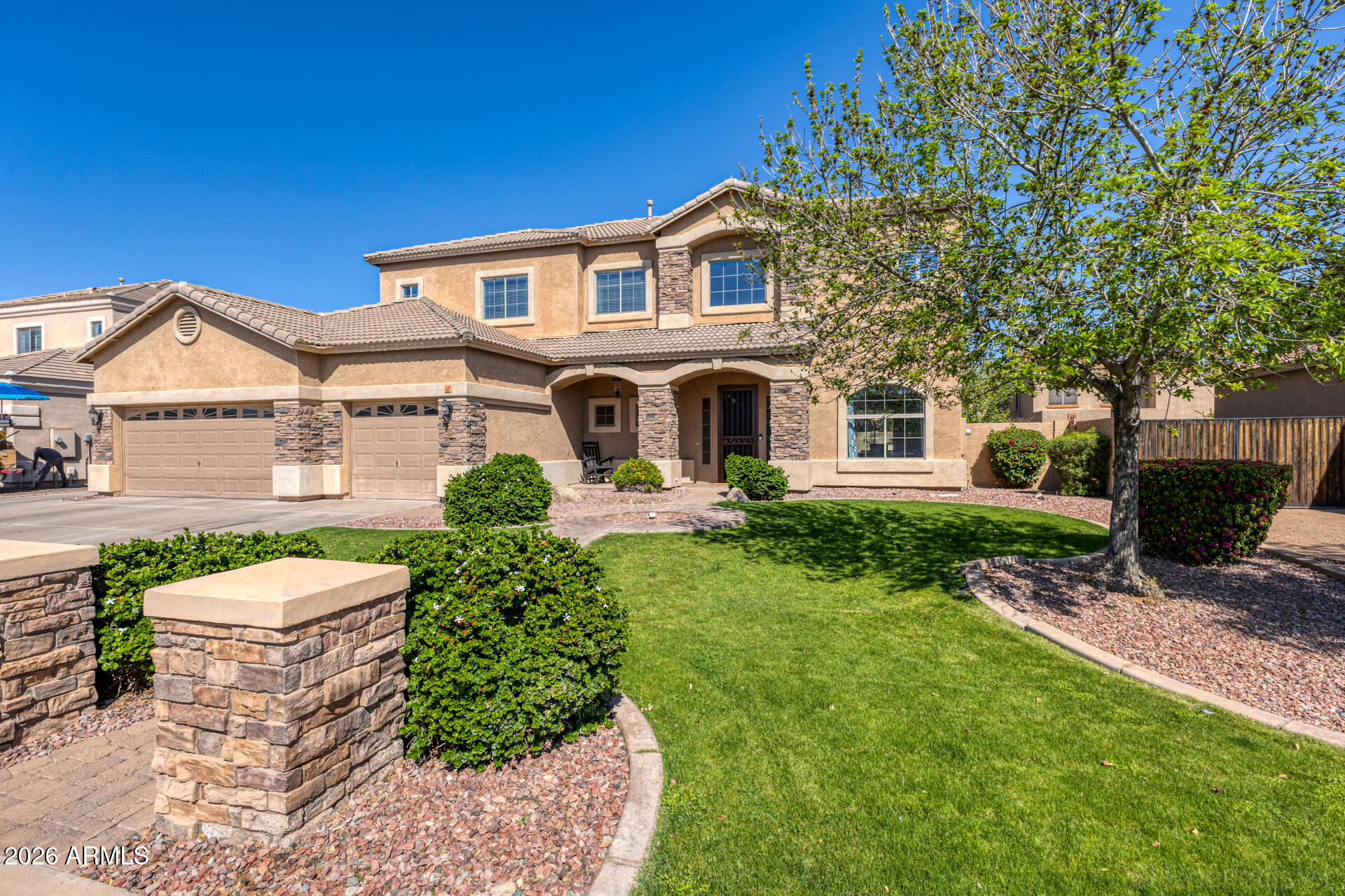 42 E JOSEPH Way