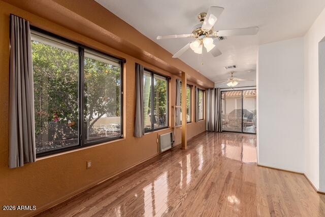 2122 LEISURE WORLD