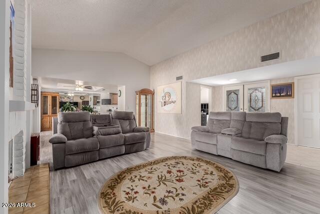 2122 LEISURE WORLD